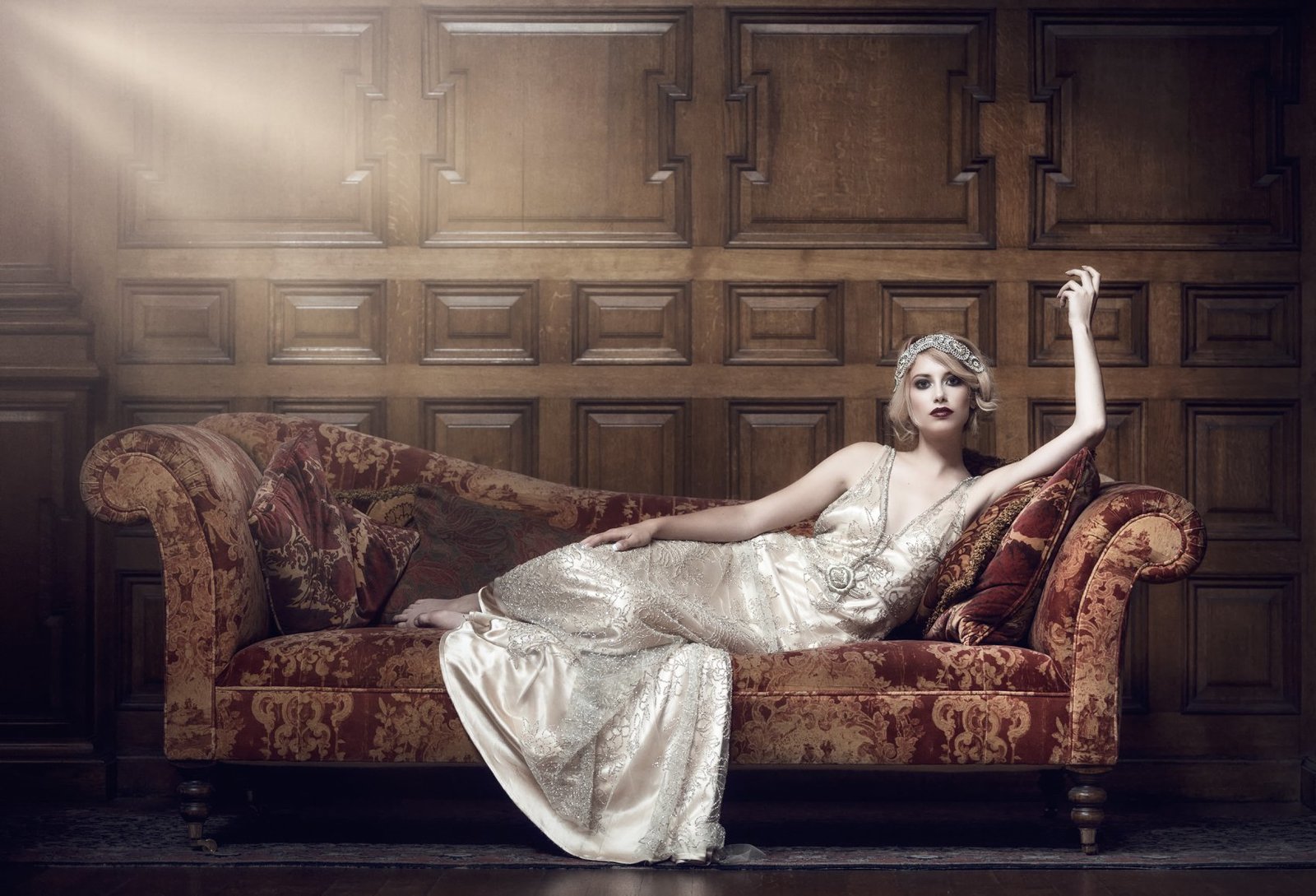 Aegle-Beaded-1920s-wedding-dress-JoanneFlemingDesign-RobHowarthPhoto (2)