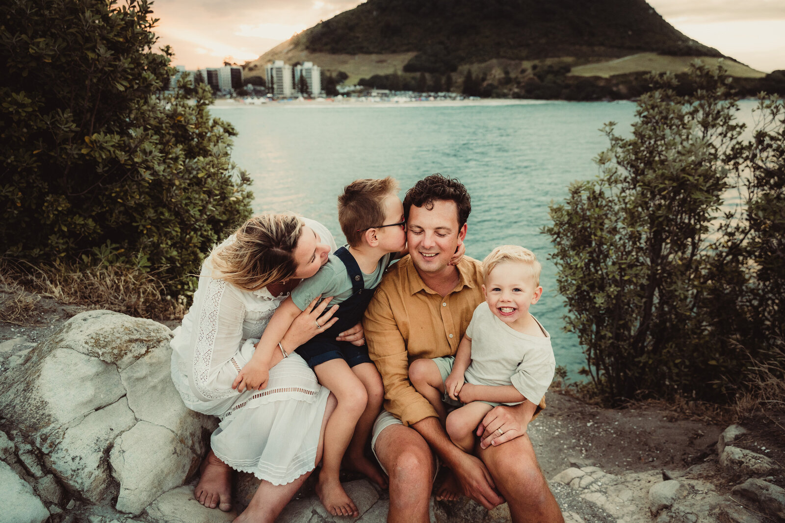 Mount-photographer-family-beach-children-45-2