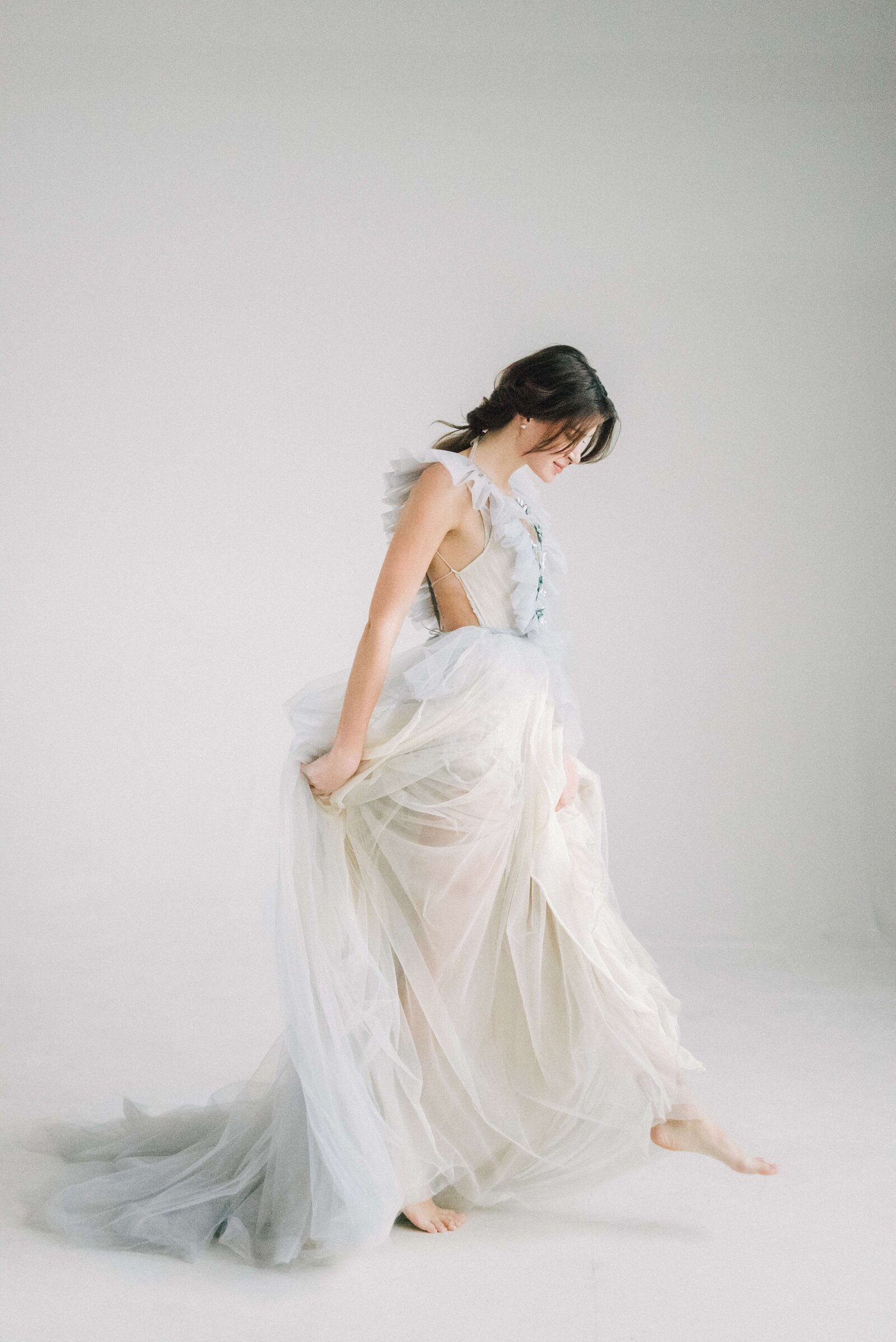 Wedding-dress-bridal-gown-store-website-template-Showit-pexels-leeloo-thefirst-4623771