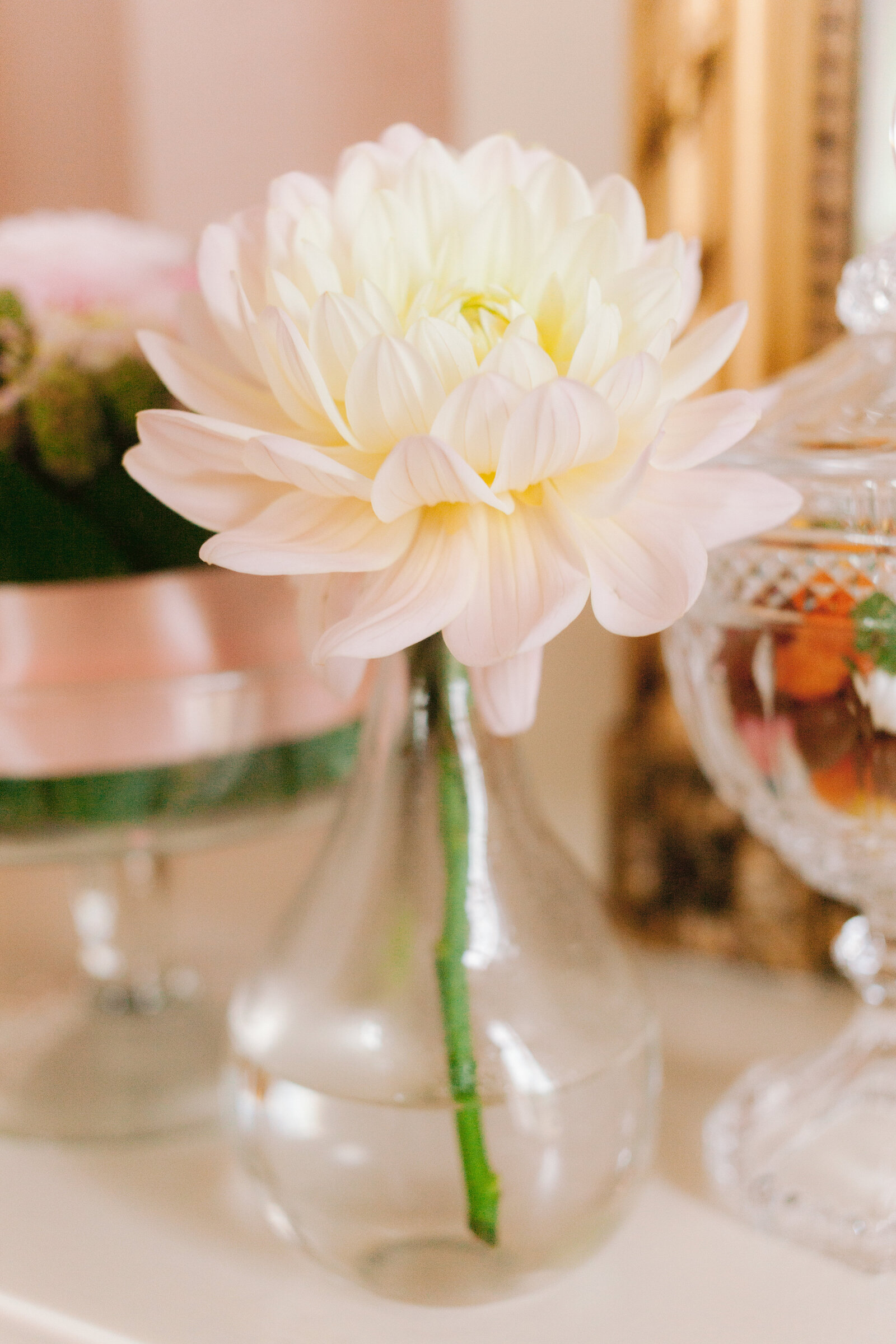 gigi_flowers_pink_wedding