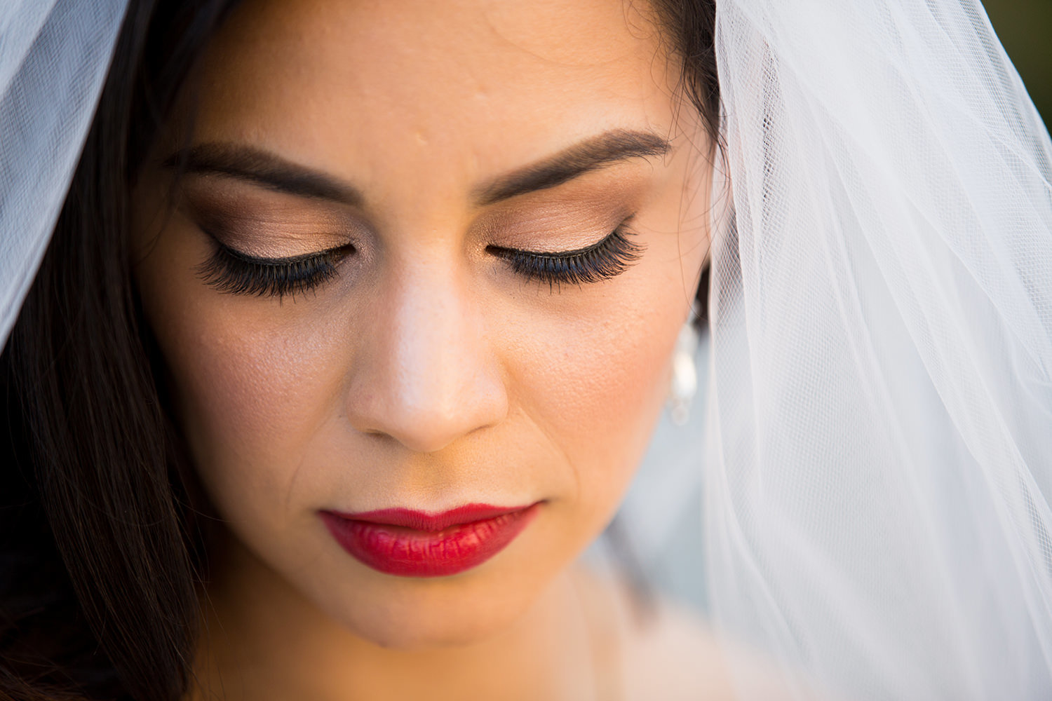 bride closeup beautiful makeup