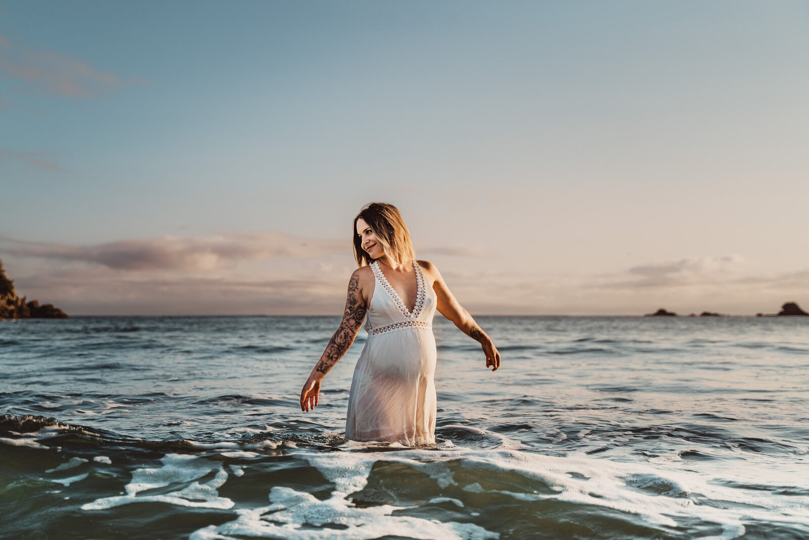 MountMaunganui-photographer-maternity-beach-water-68-2