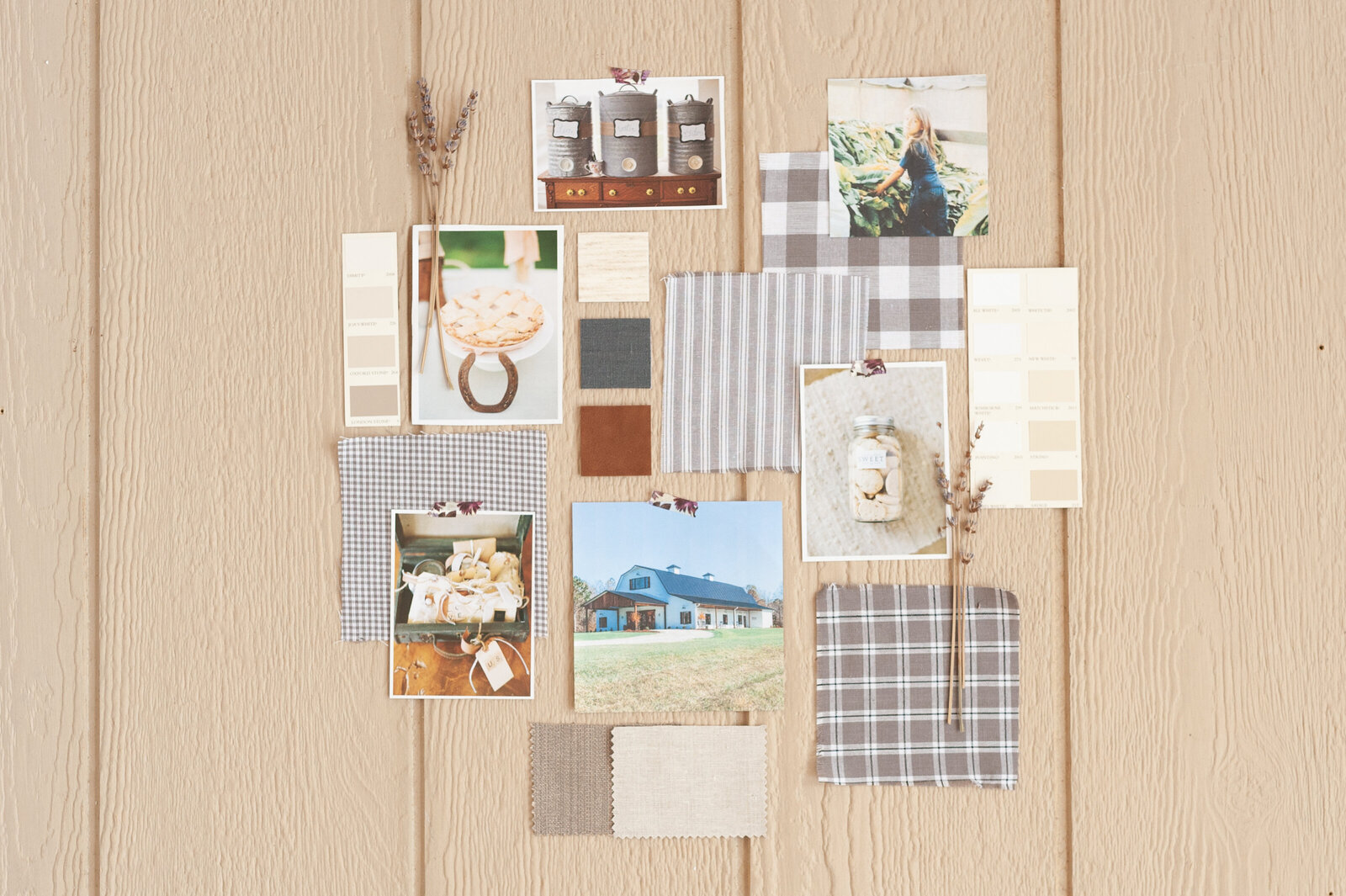 Farmers Daughter at Walston Pond_Jenna Shriver Photography_Ribbon and Ink-18