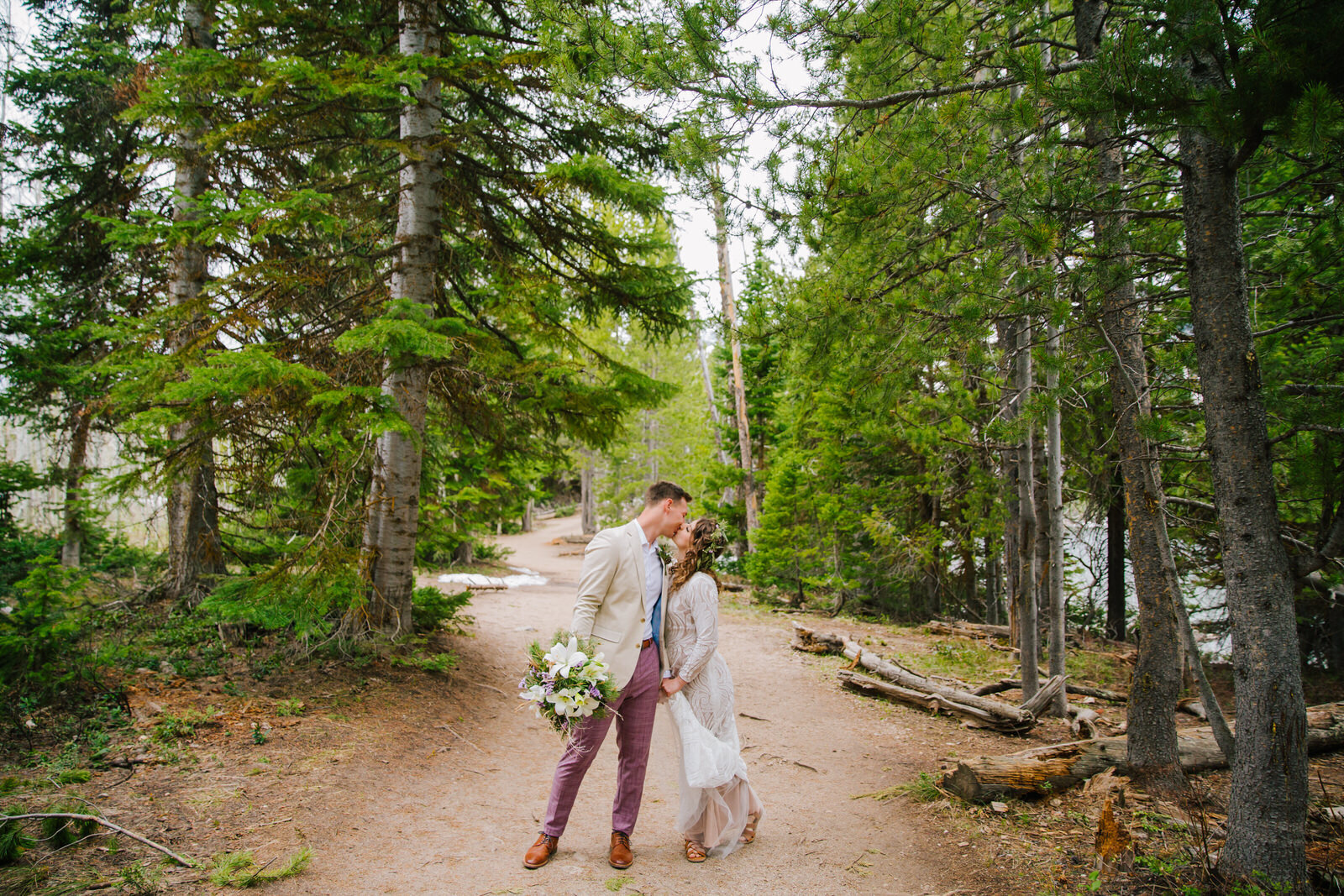 bride and groom kissing in Jackson Hole