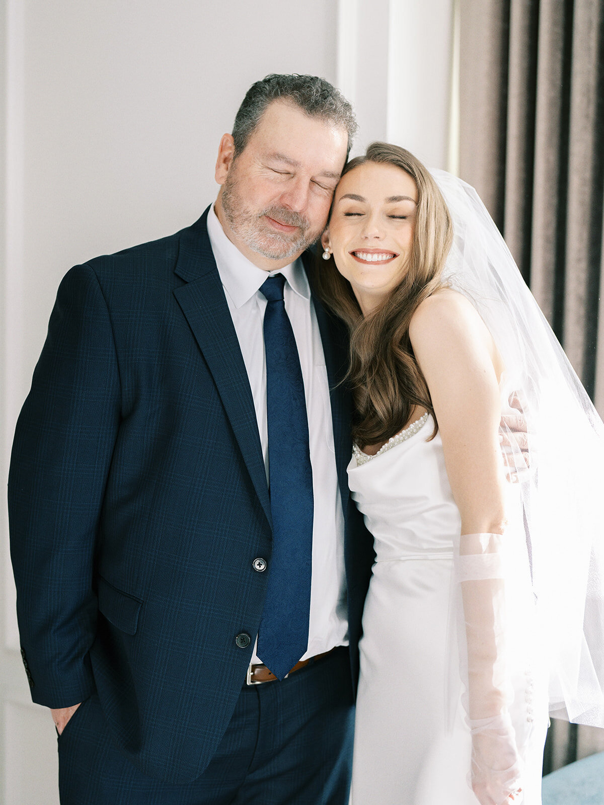 Chicago_Wedding_Photographer_LaurenPage23-31