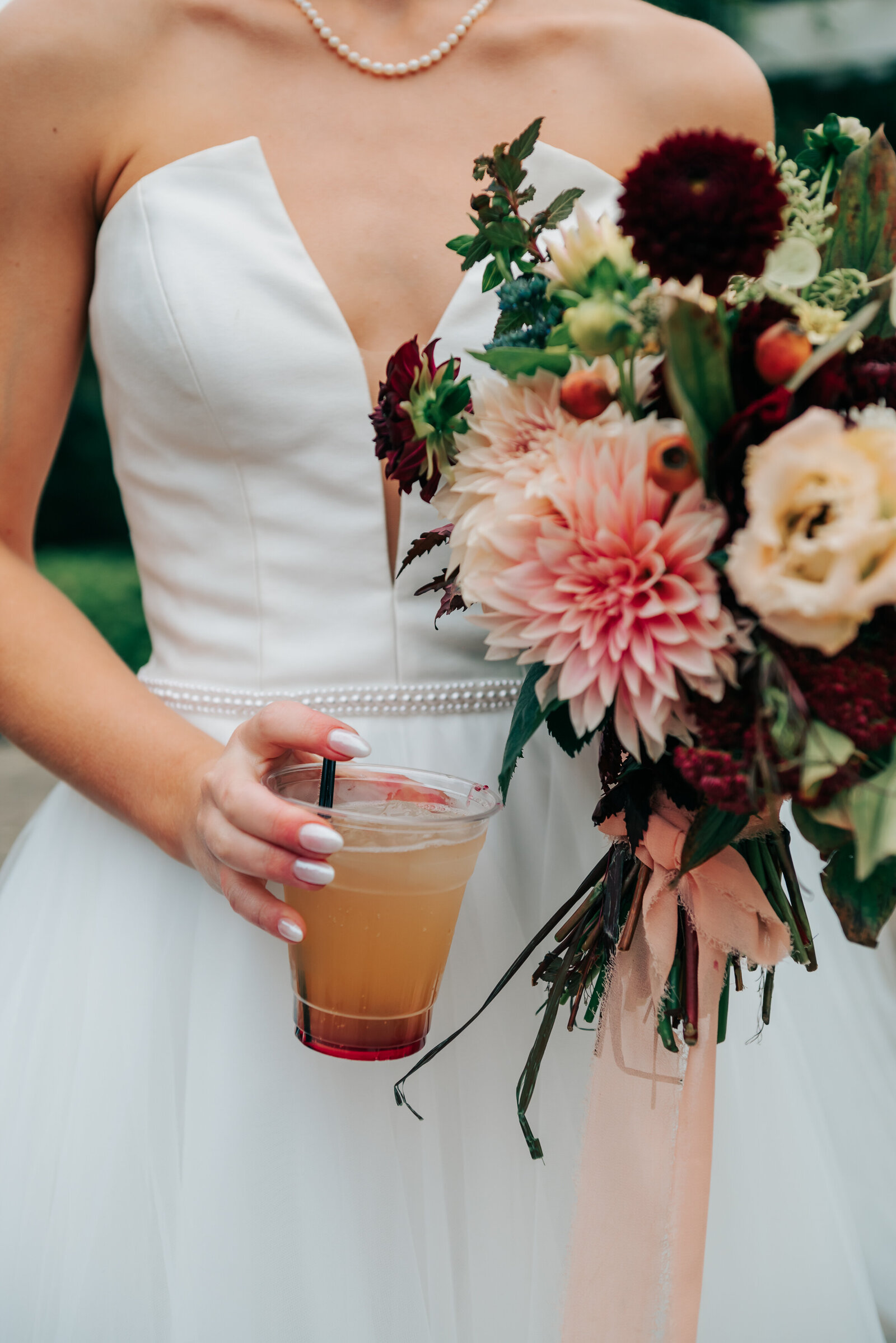 ANN-ARBOR-WEDDING-PHOTOGRAPHER-CAPTURED-BY-KELSEY-WELLERS-CARRIAGE-HOUSE-WEB-2