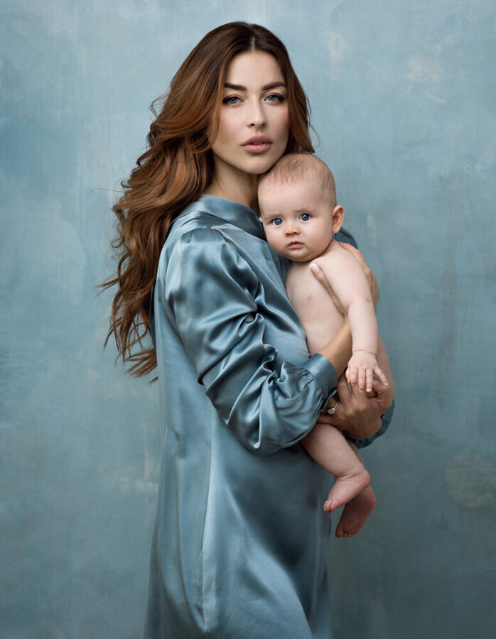 Mommy and me, motherhood photography by Lola Melani-16