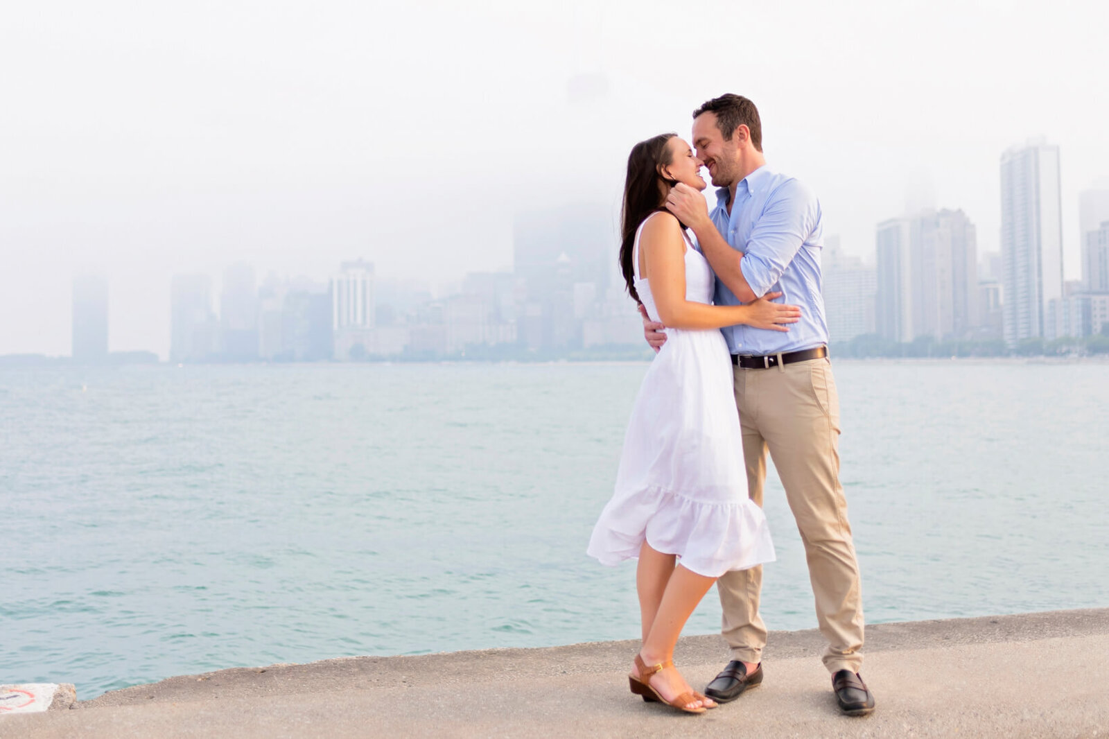 Downtown-Chicago-Engagement-Photos-76