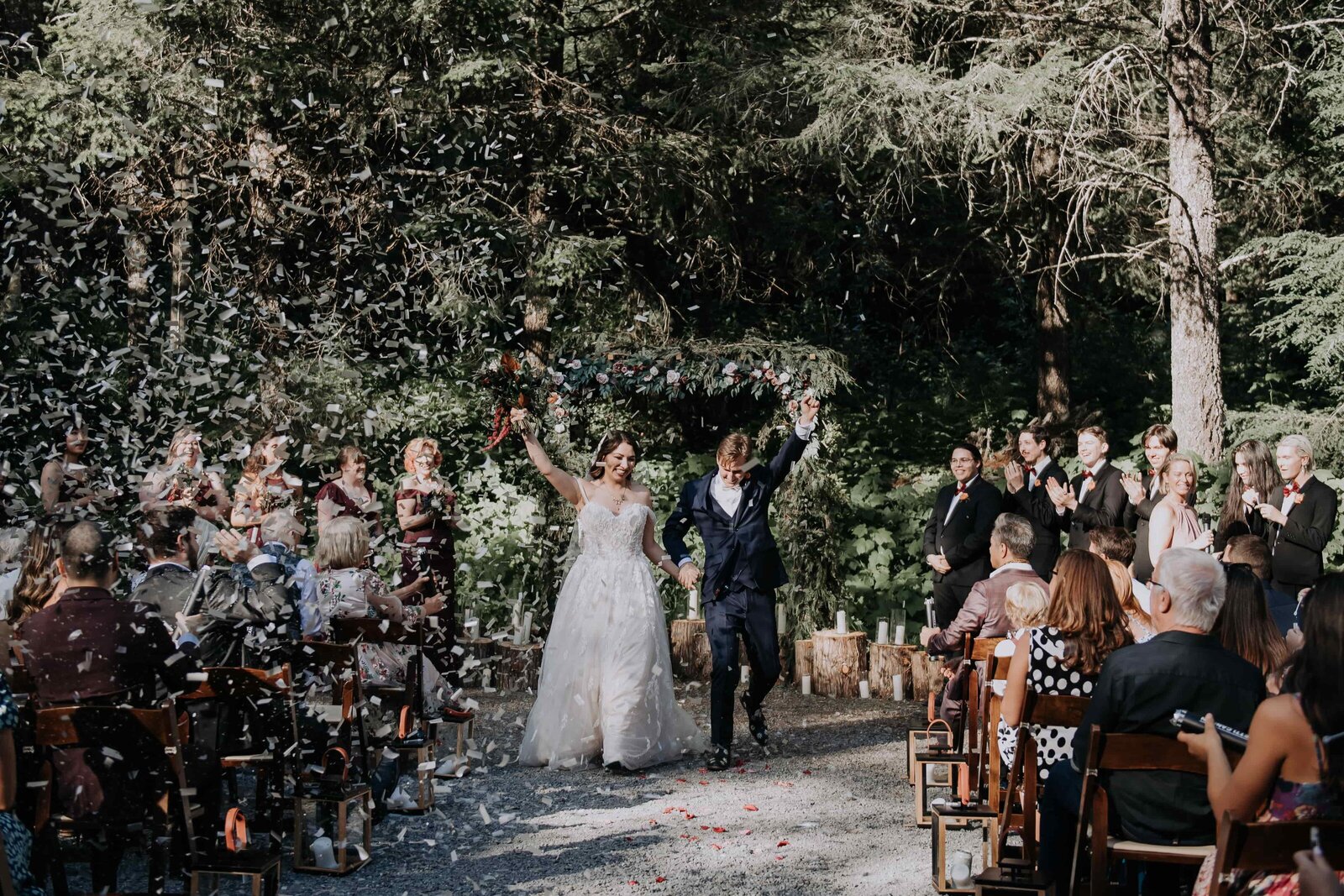 confetti-gun-wedding-ceremony