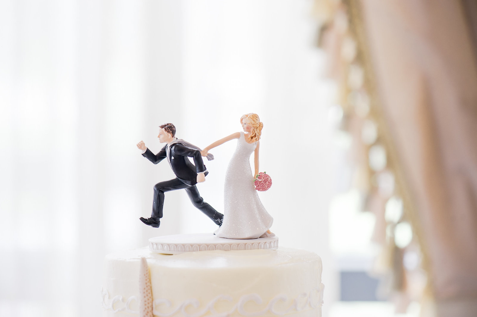 Running Cake Topper - Myacoo Country Club Wedding - Palm Beach Wedding Photography by Palm Beach Photography, Inc.