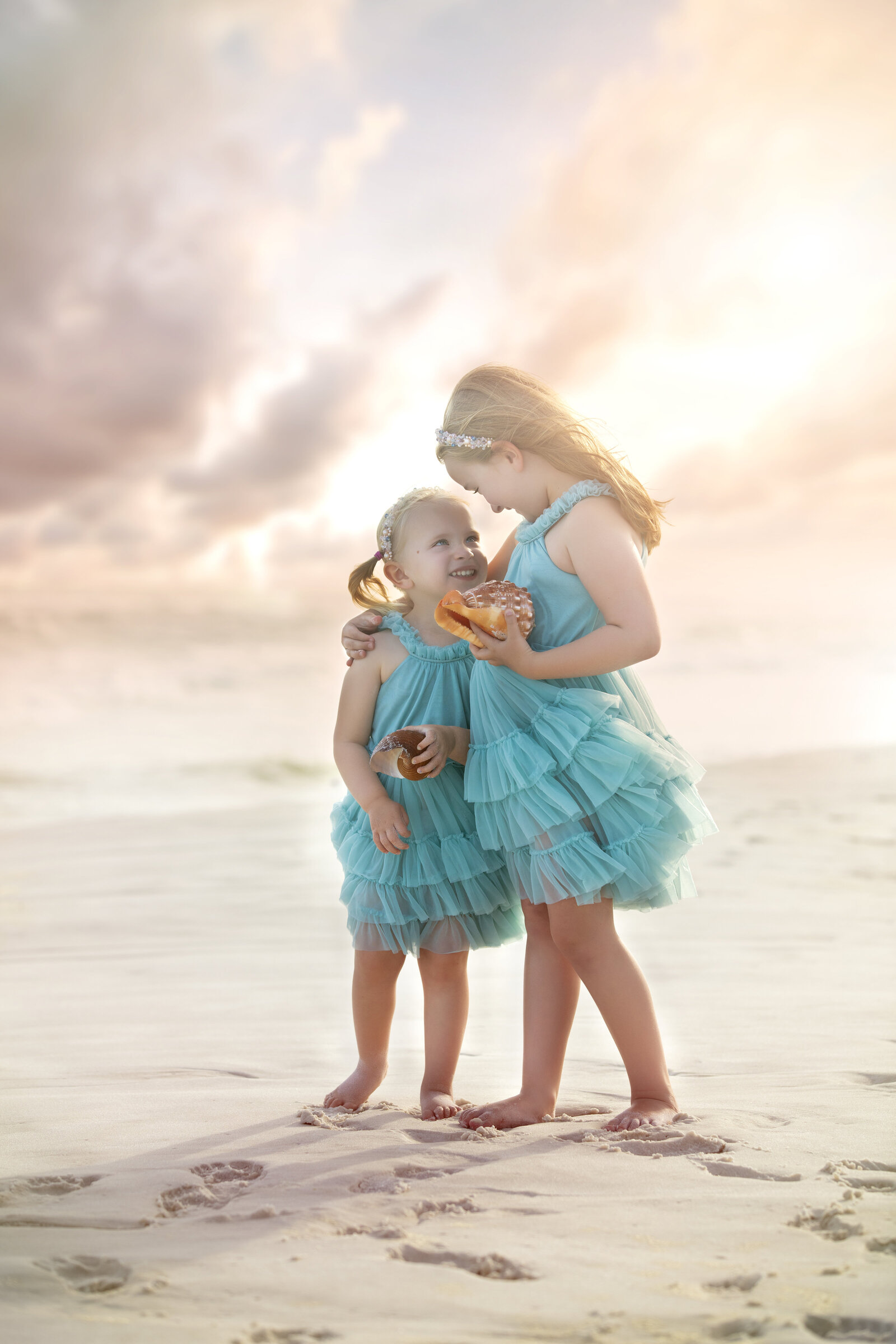 Sisters on the beach in Destin, a Dallas family photographer