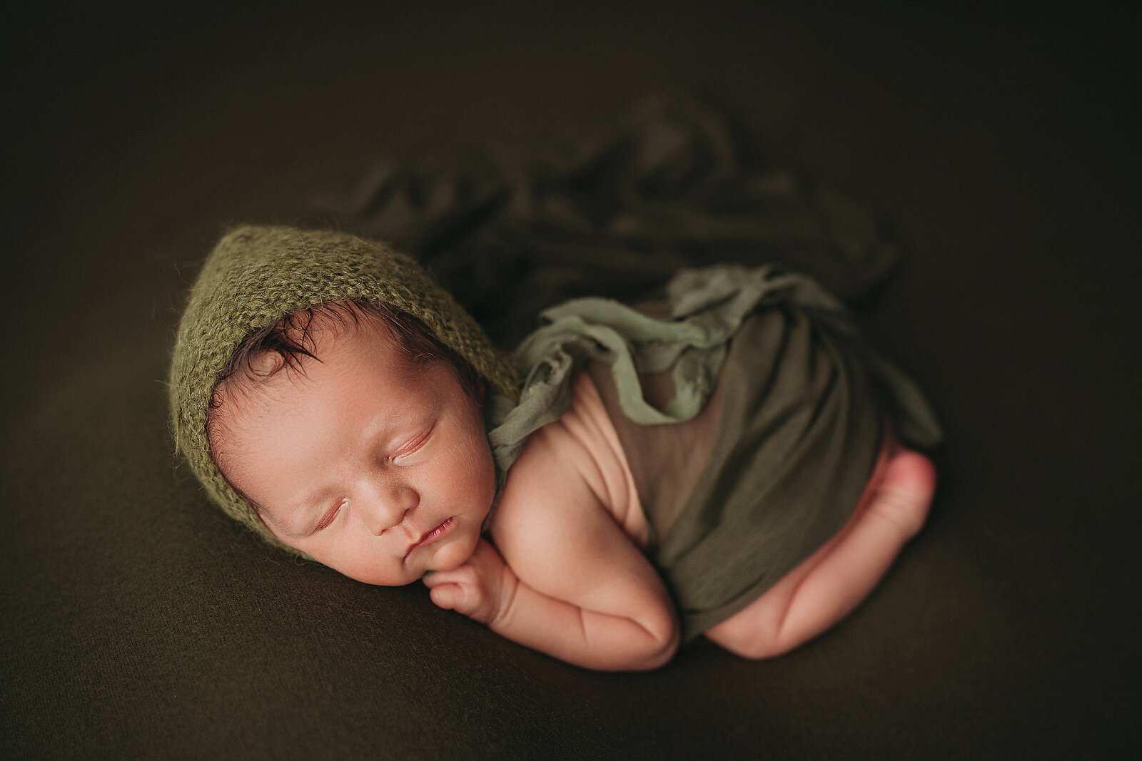 Newborn-Photographer-New-Hampshire-DSC_8849
