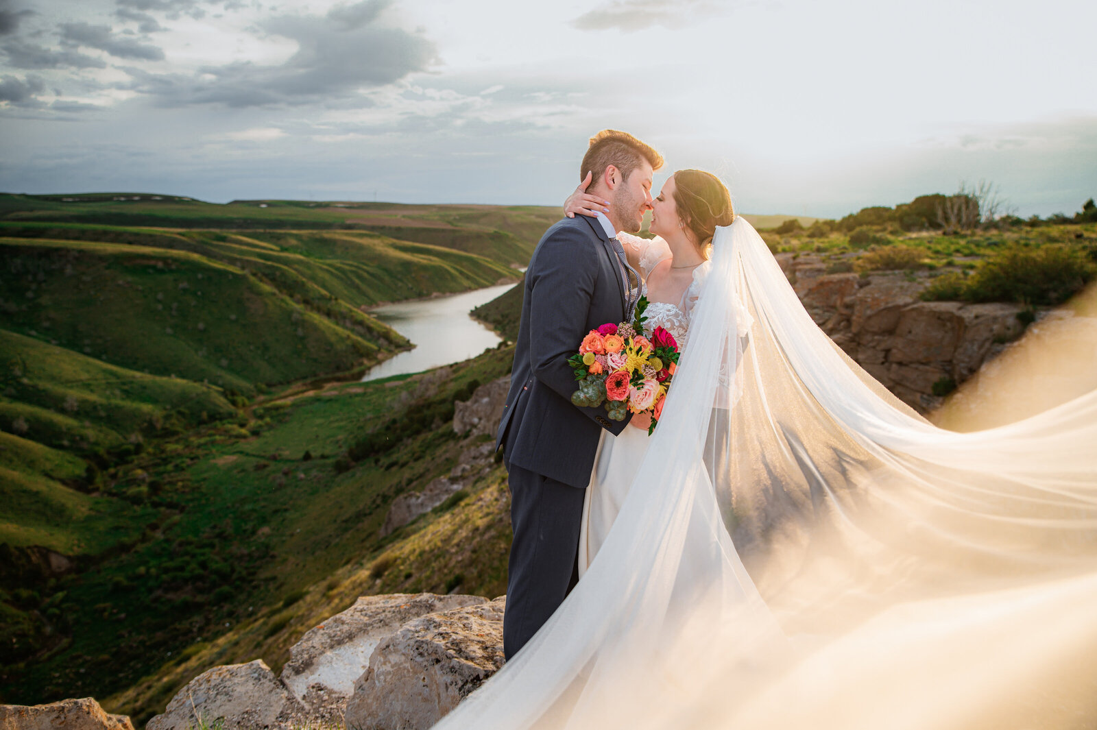 Jackson Hole photographers capture sunrise portraits of bride and groom