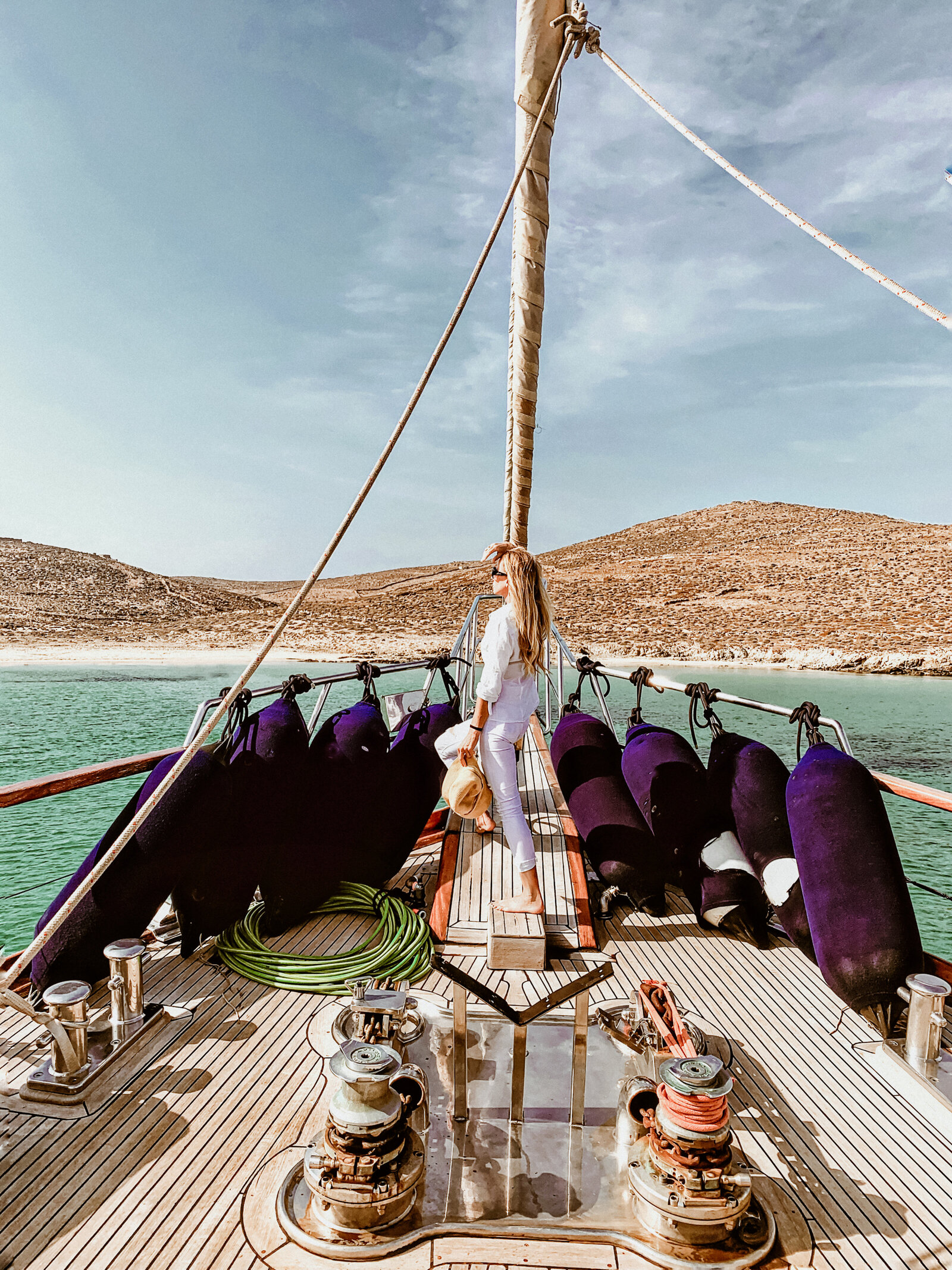 lisa-staff-photographer-mykonos-sailing-1125