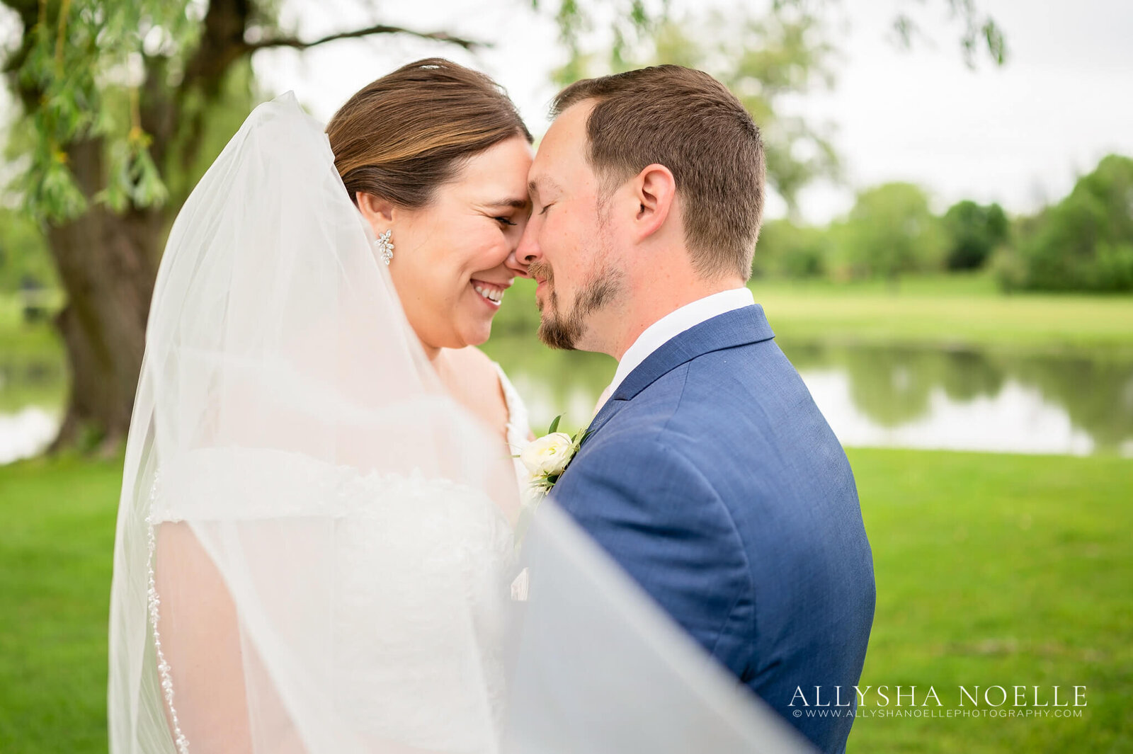 Wedding-at-River-Club-of-Mequon-402
