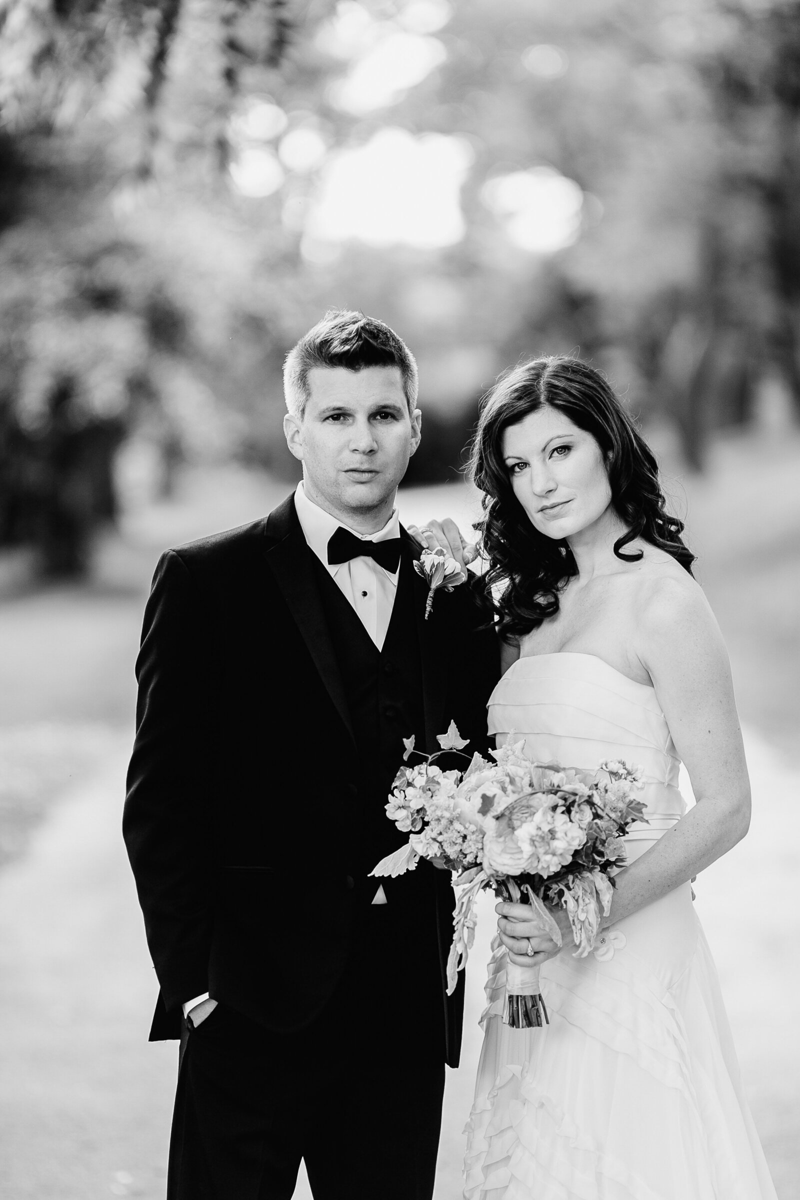 classic black and white images bride and groom