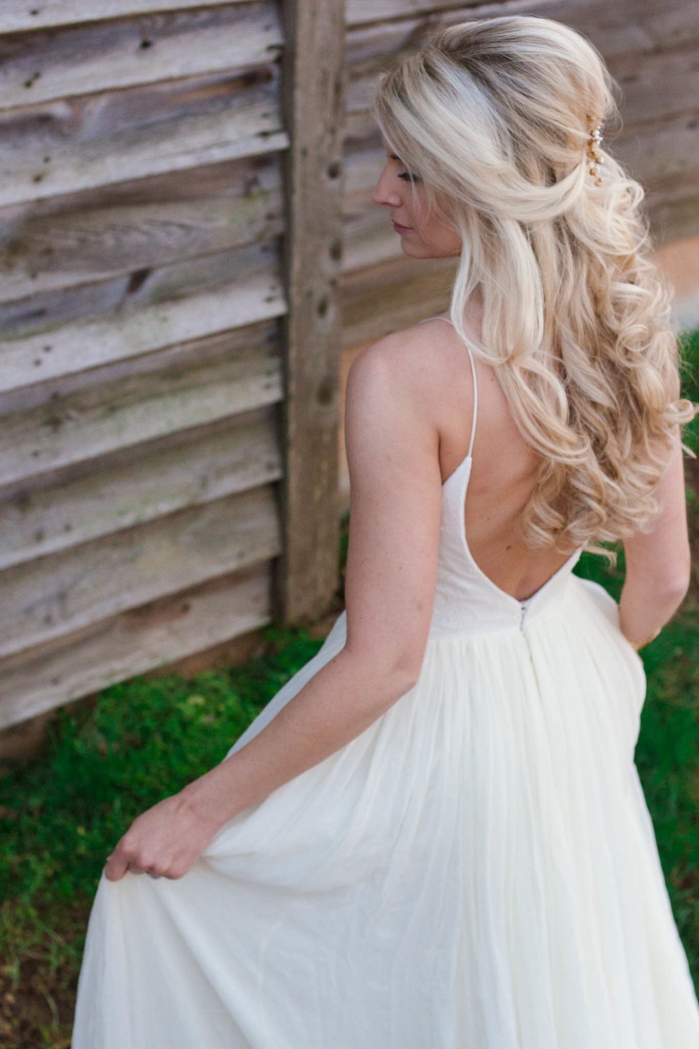 romantic-wedding-hair-outdoor-wedding-radiant-reflection