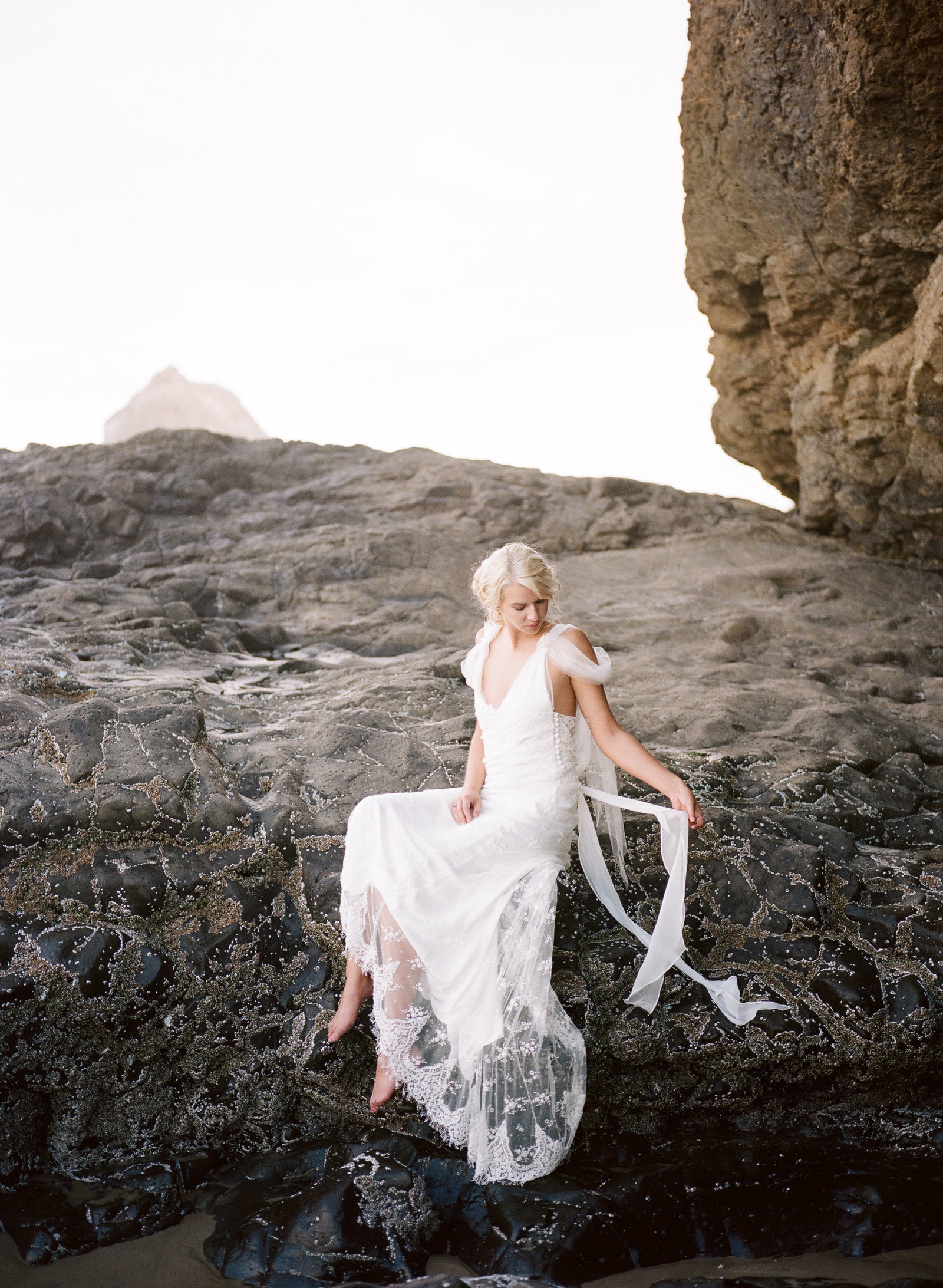 Galatea_romantic_beach_oregon_coast_wedding_dress_JoanneFlemingDesign22