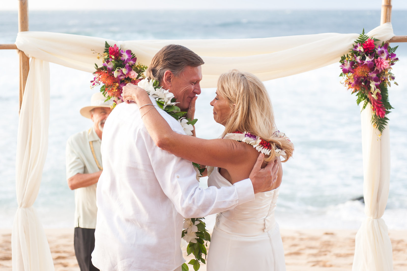 Candy-and-Dave-Hawaii-Wedding-Melissa-Desjardins-Photography-7