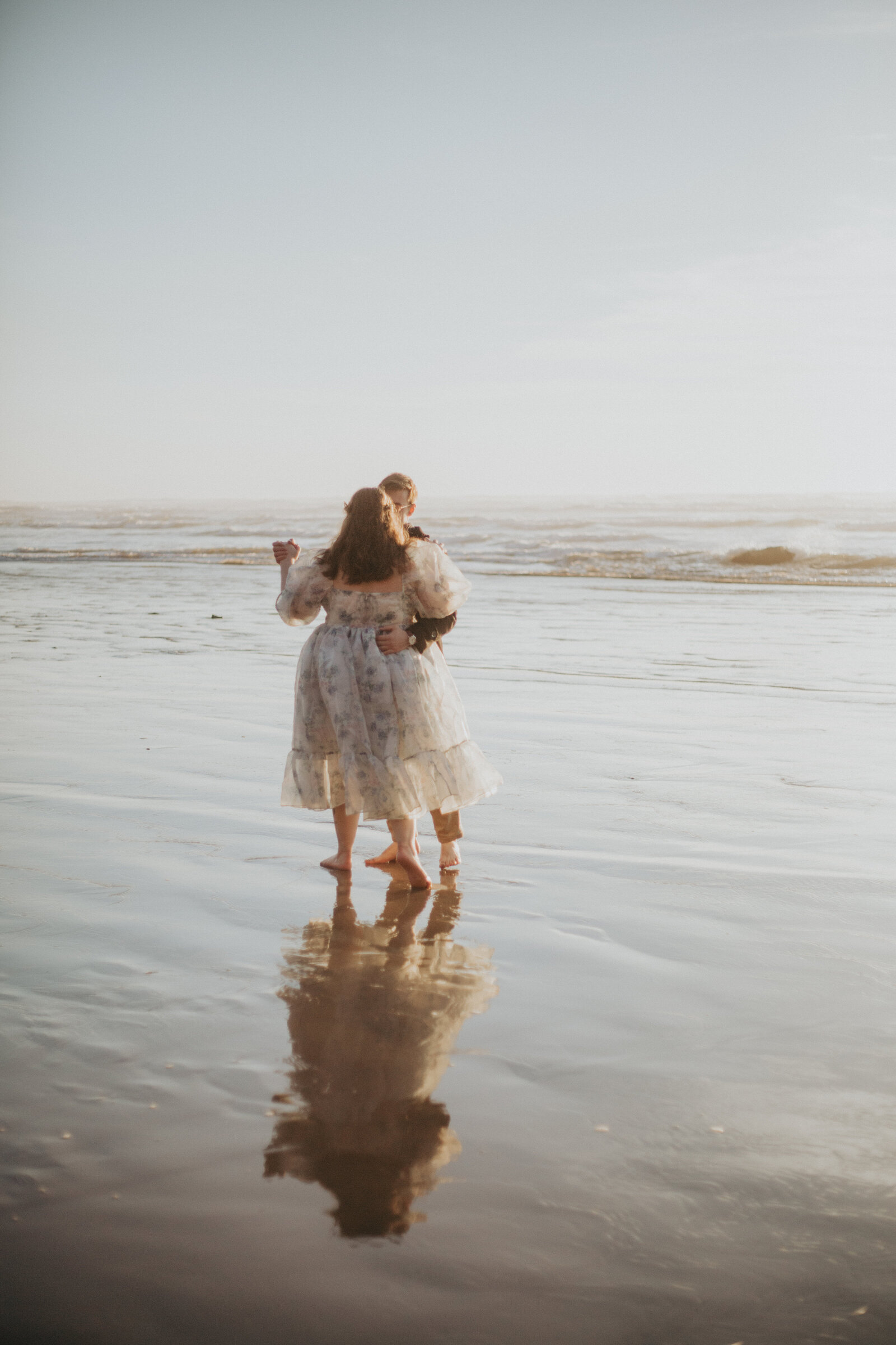 Whimsical Oregon Coast Engagement Shoot-44