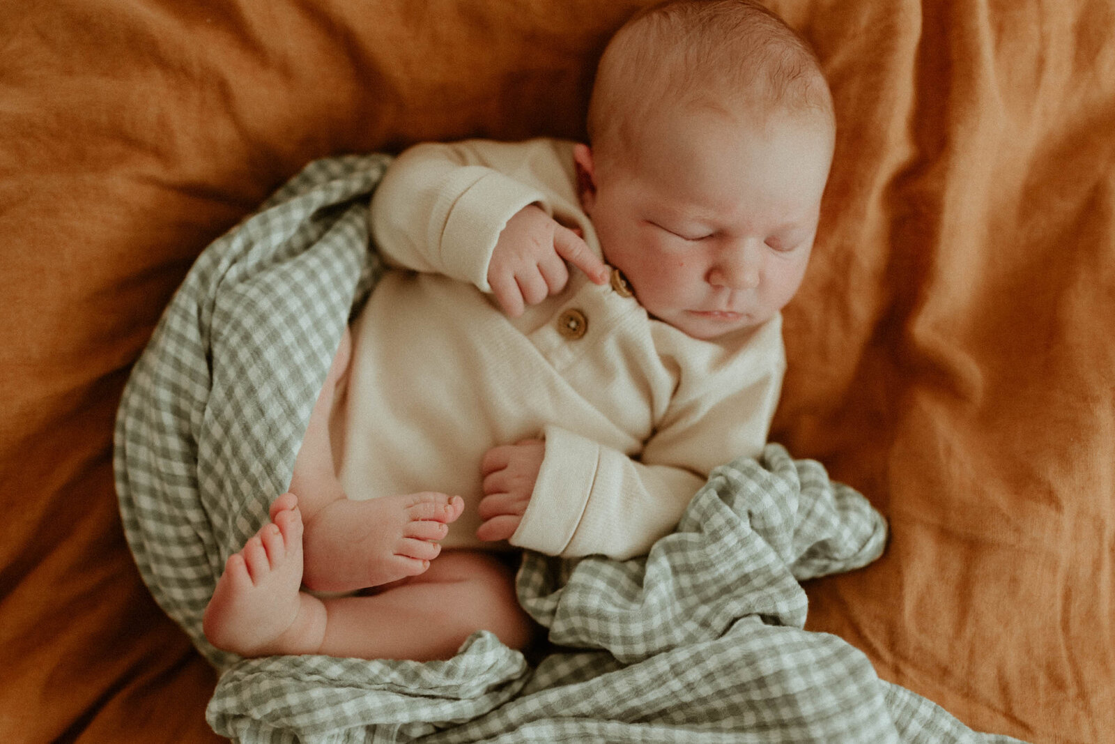 Arden newborn photos, December 2022, Deanna Giffen-14