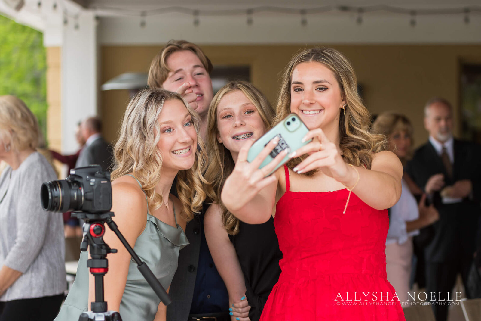 Wedding-at-River-Club-of-Mequon-518