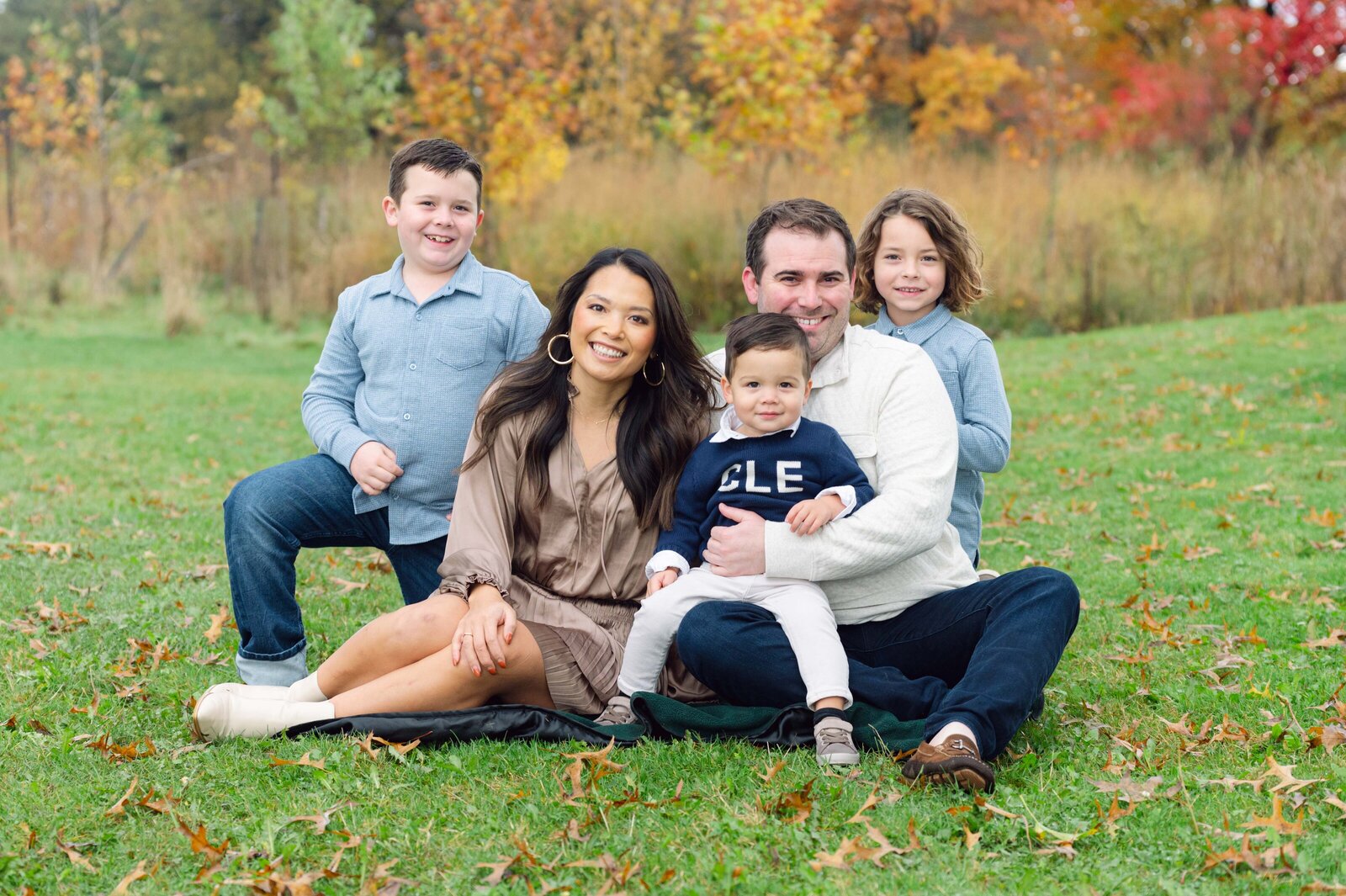 Fall family portraits in a park