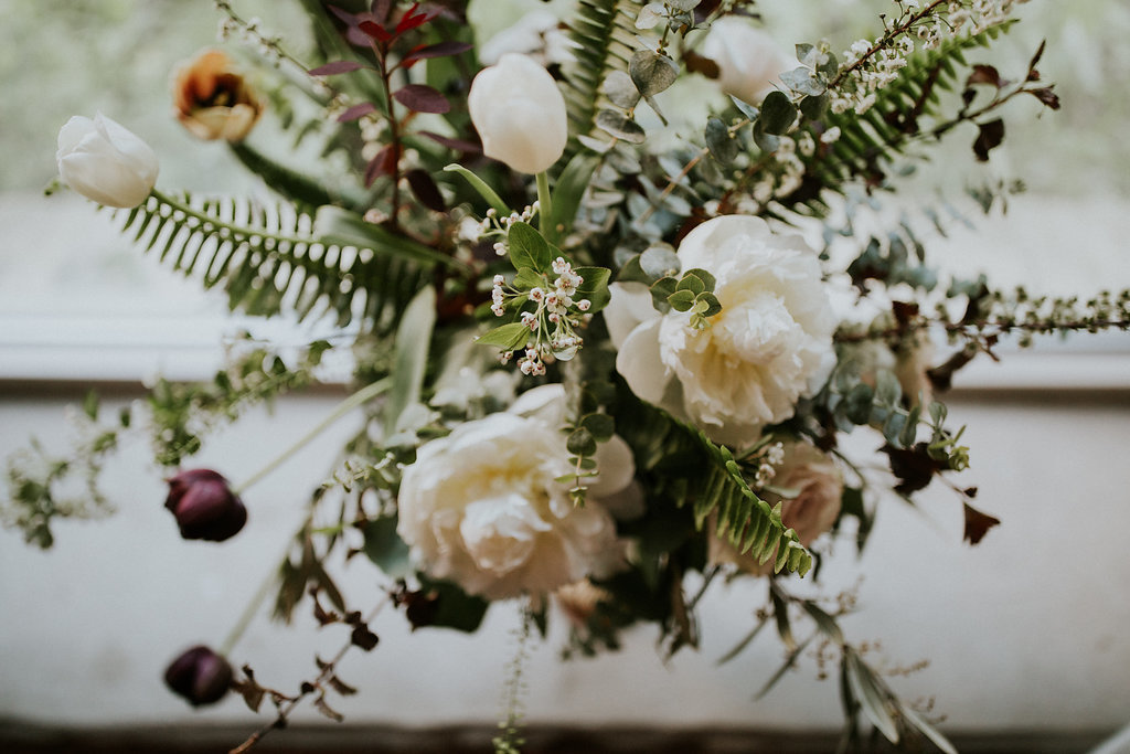rustic-wedding-flowers-milwaukee-wisconsin-florist