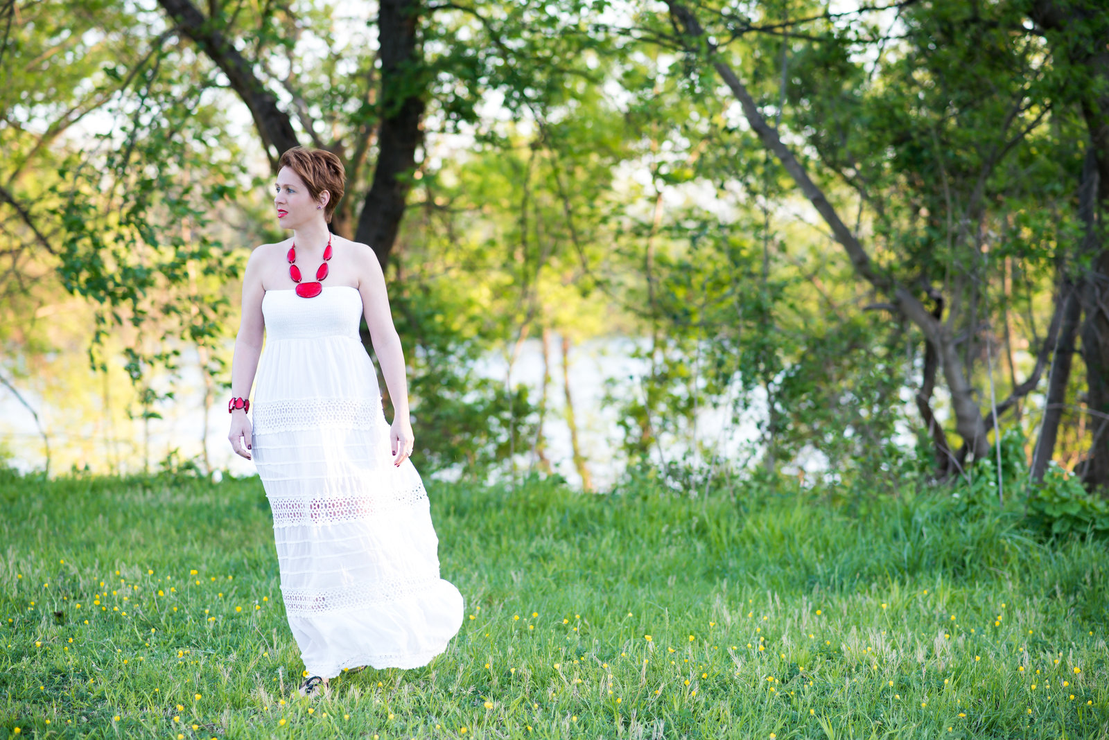 Stunning portrait photography in Richmond of a  women in white dress