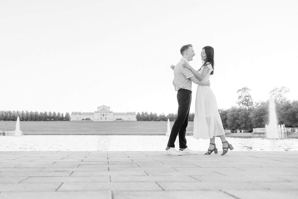 christian wedding photographer in st. louis-grand basin forest park engagement-erika rene photography