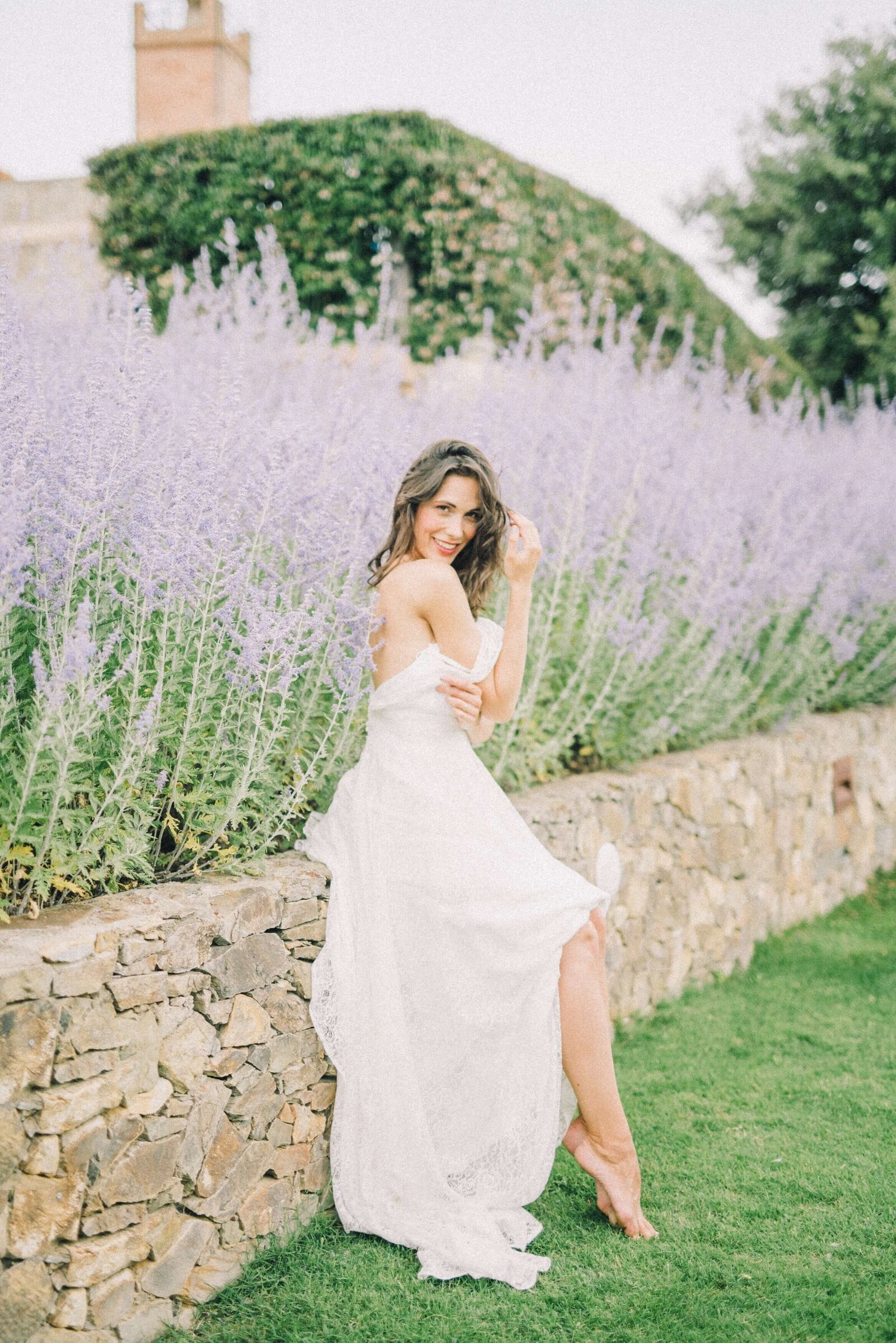 Wedding-dress-bridal-gown-store-website-template-Showit-pexels-leeloo-thefirst-4661262