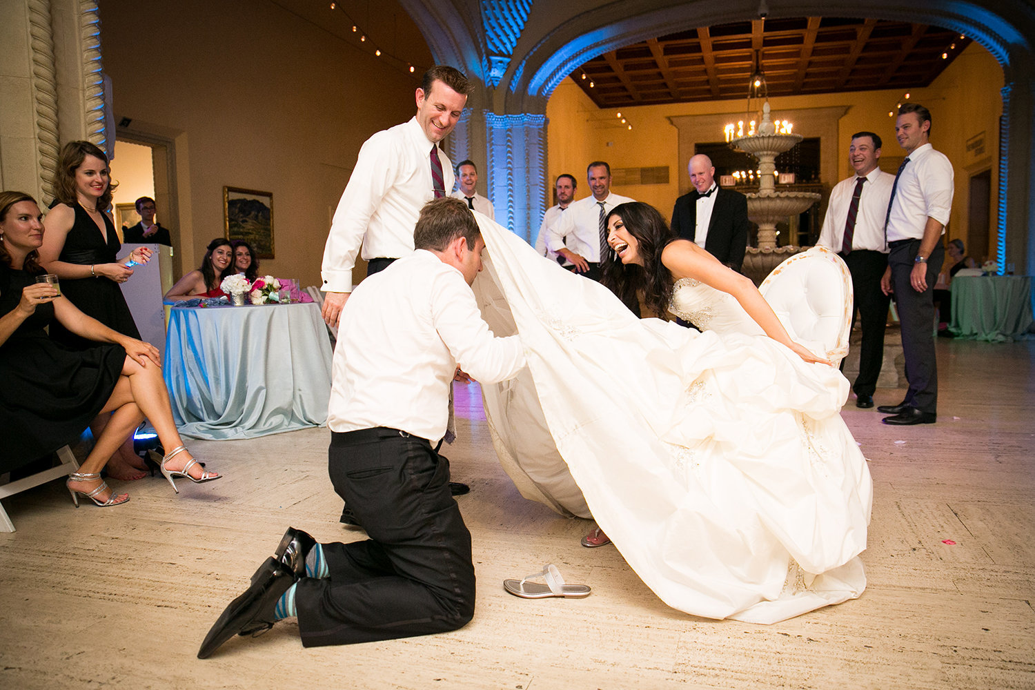 Hilarious moment during the garter removal