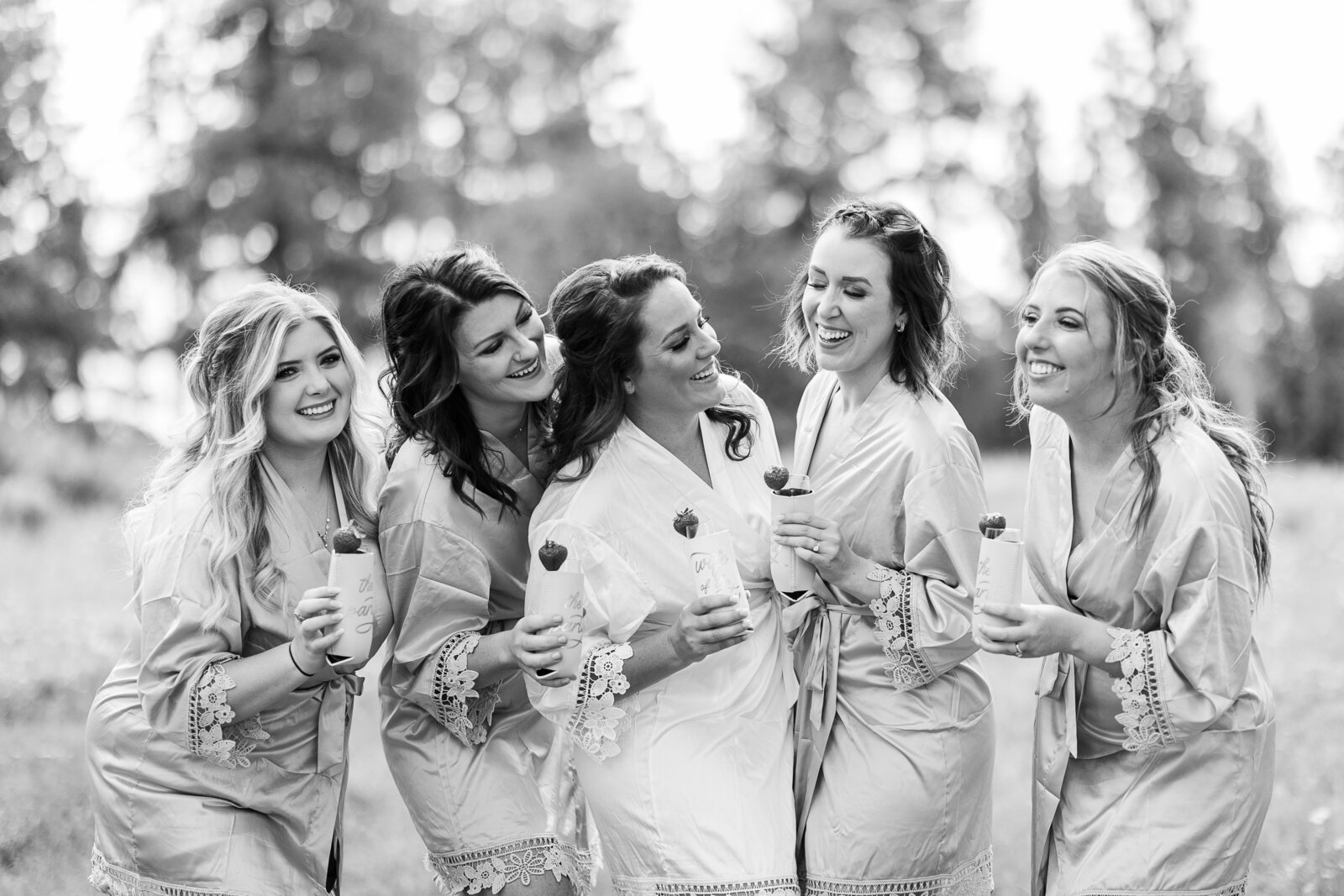 bridesmaids laughing photo