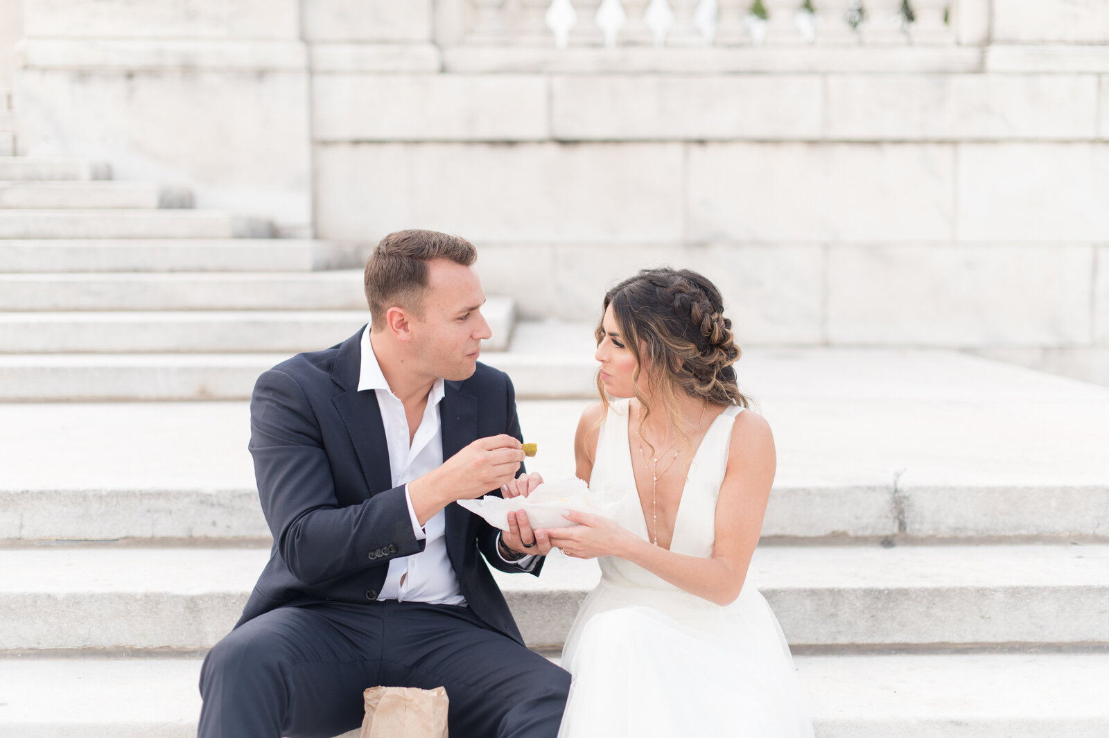 chicago rookery building and board of trade and museum campus wedding photos-8304