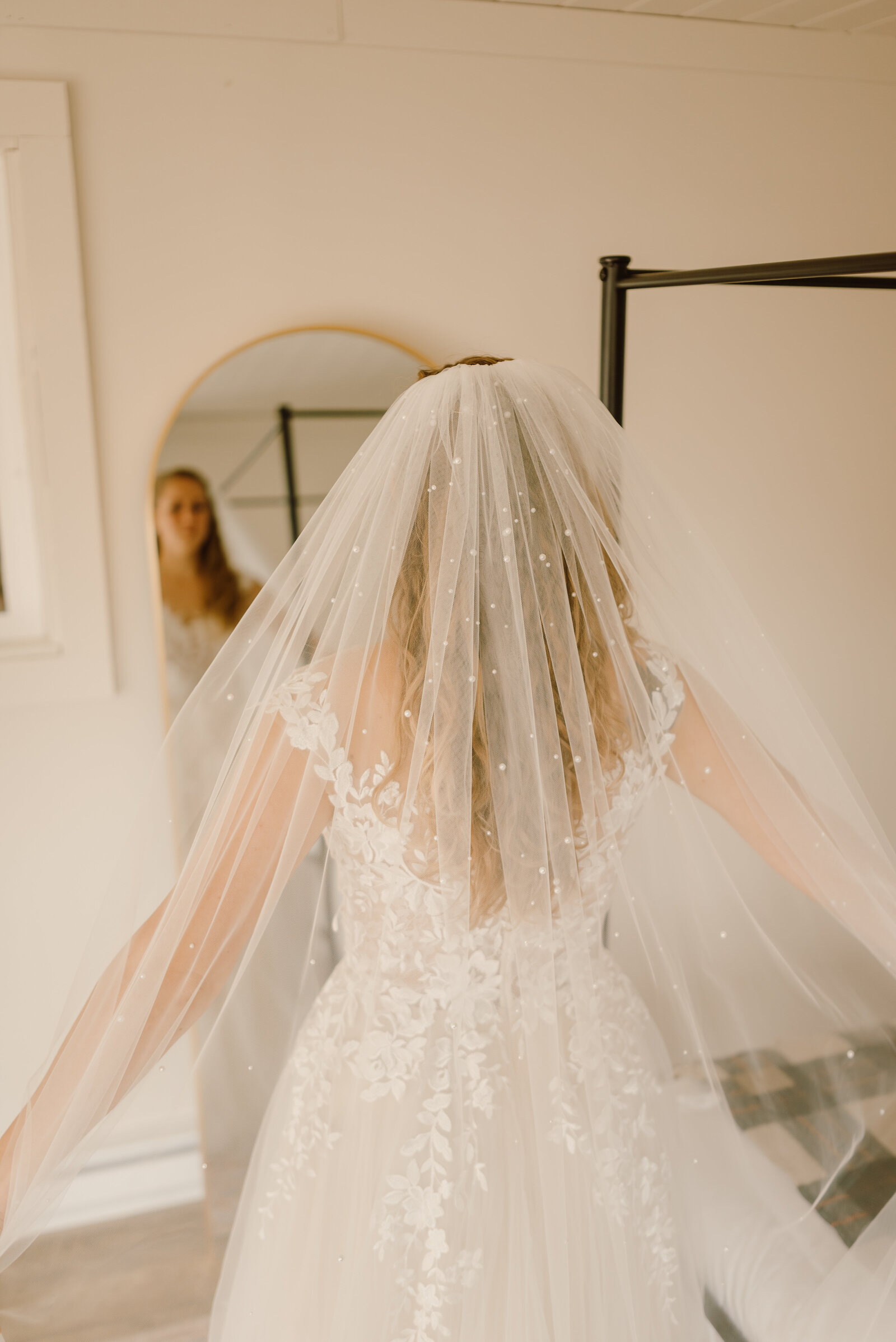 Bride show off her beautiful veil