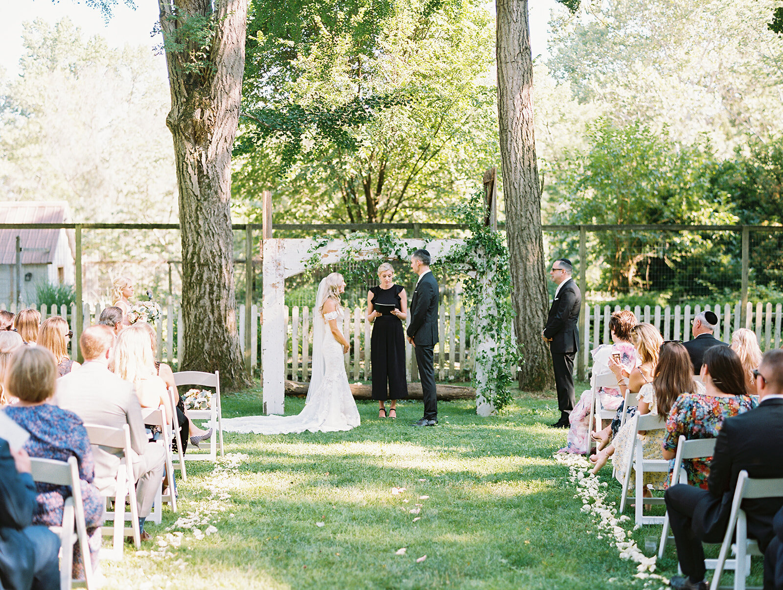 du_soleil_photographie_life'spatina_willowbrook_farm_wedding_christine_david_ceremony-94_websize