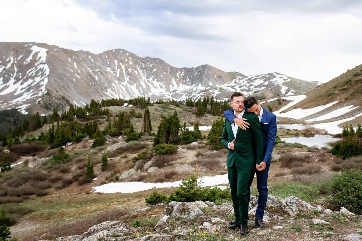 Josie_V_Photography_Gay_Colorado_elopement6