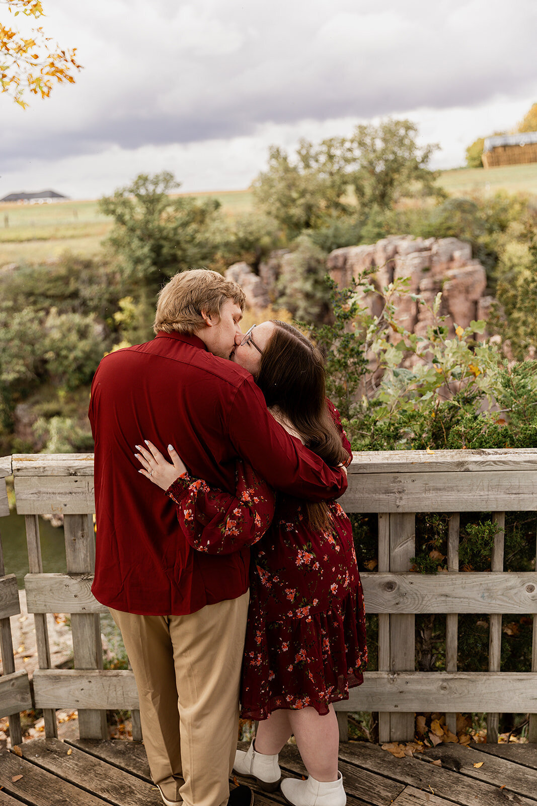 Travis and Alyssa Sioux Falls Engagement-22_websize