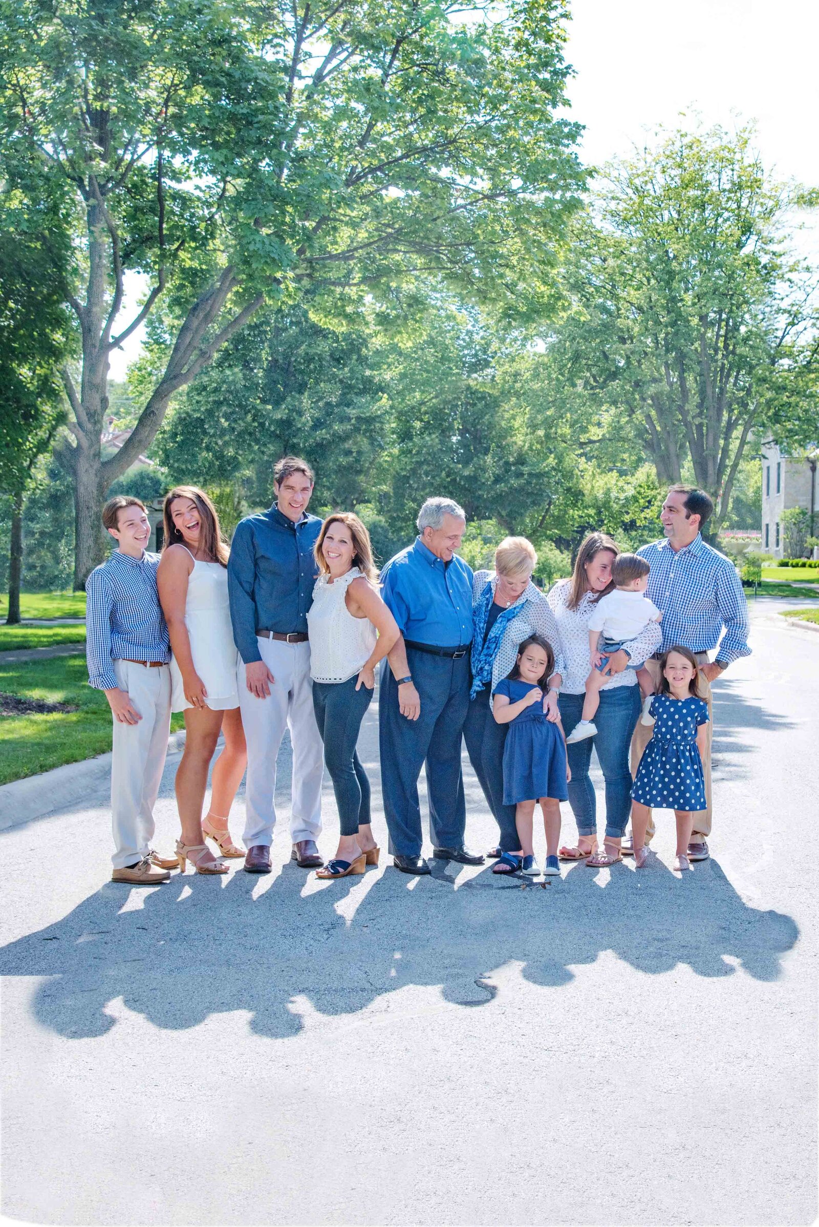 Extended family portraits in River Forest, IL by Chicago Photographer Kristen Hazelton