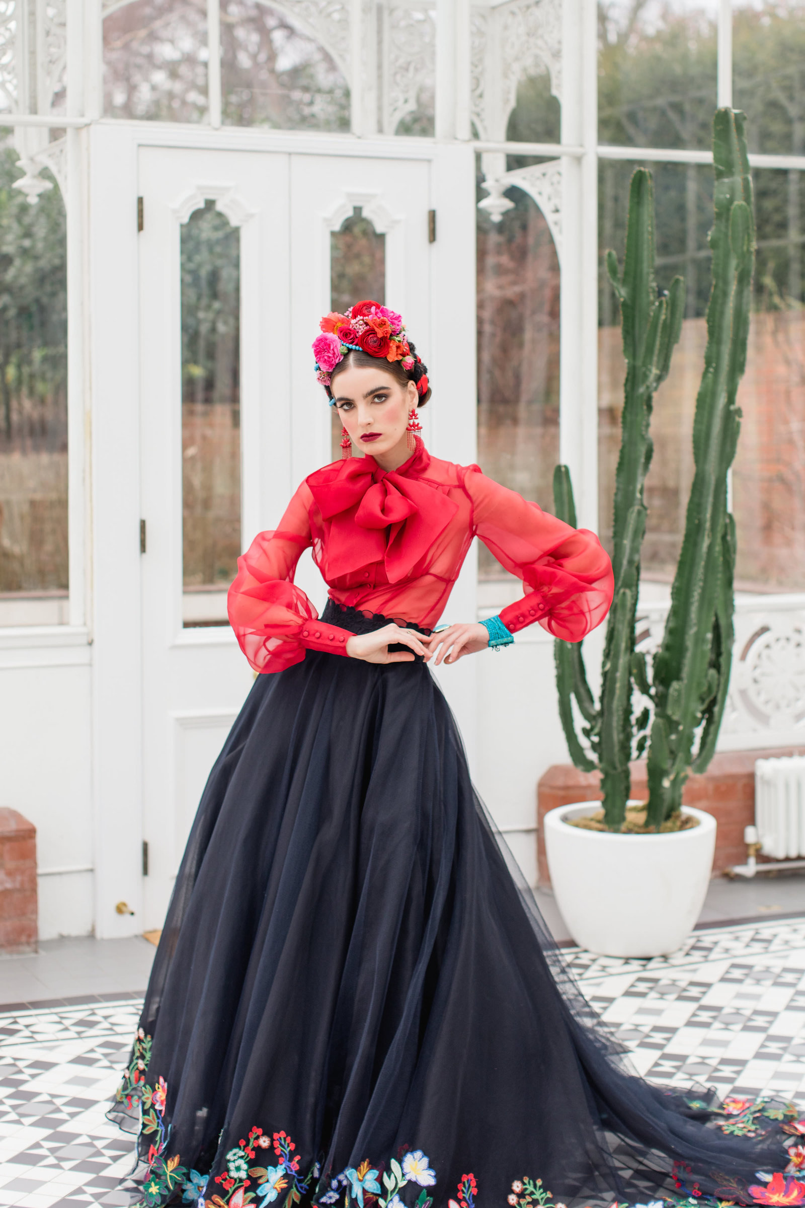 Frida-Kahlo-inspired-red-silk-shirt-JoanneFlemingDesign-RobertaFacchiniPhoto (1)