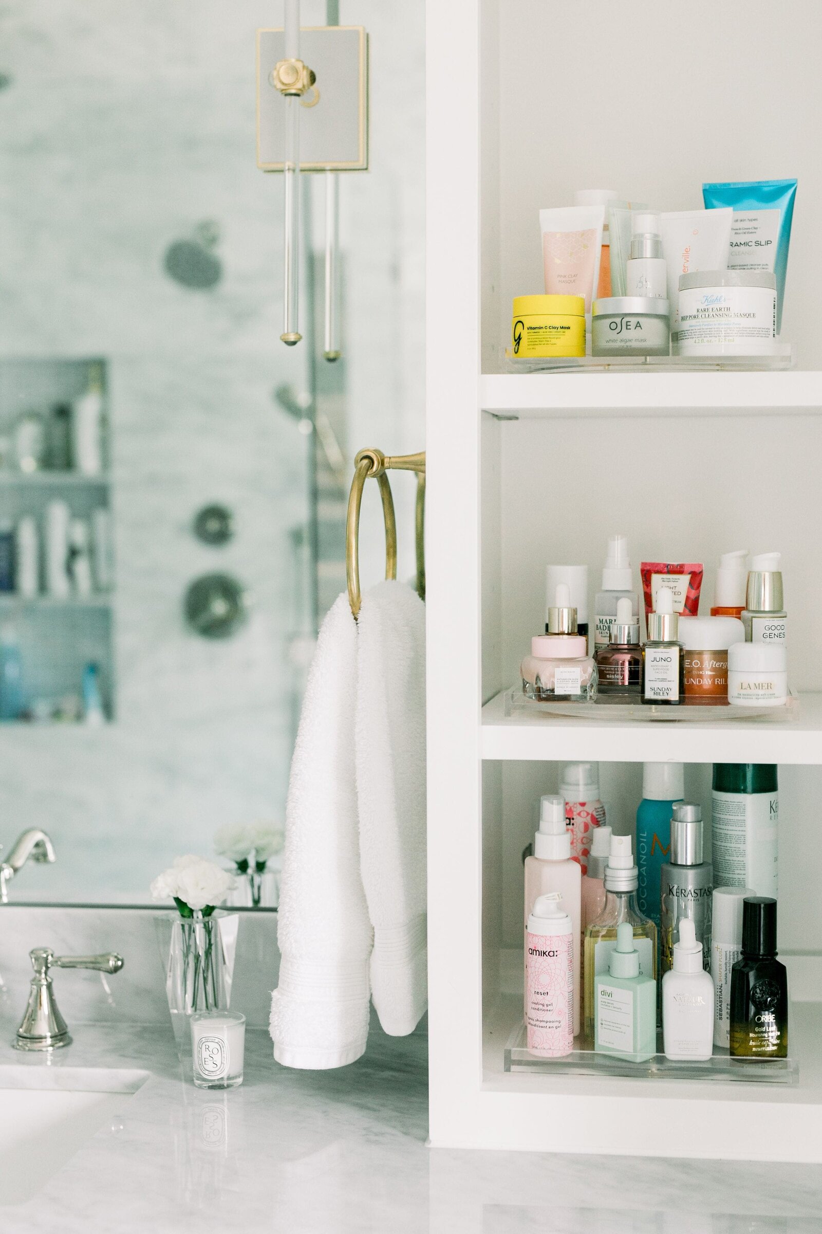 vision and hammer bathroom shelf organization