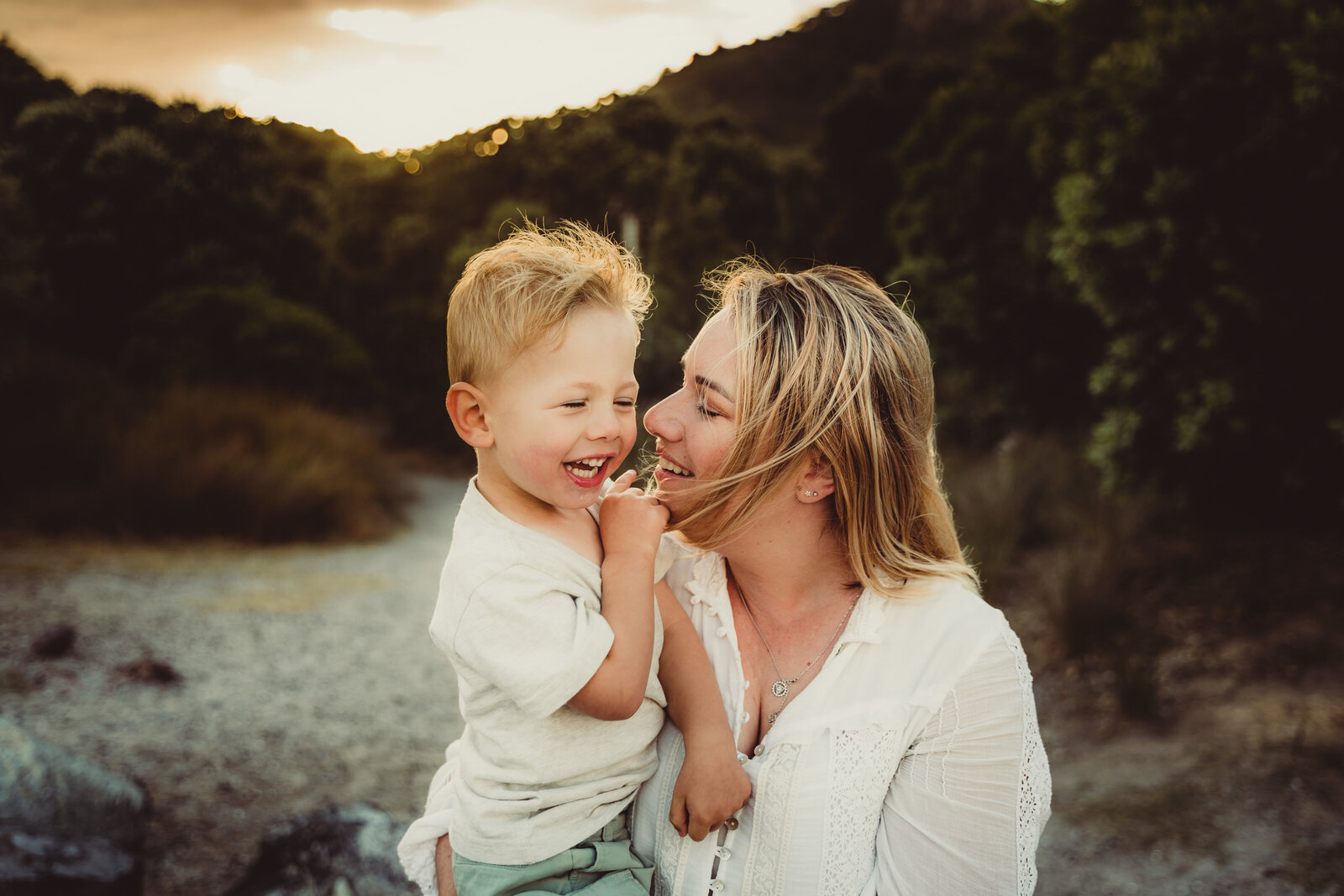 Mount-photographer-family-beach-children-21-2