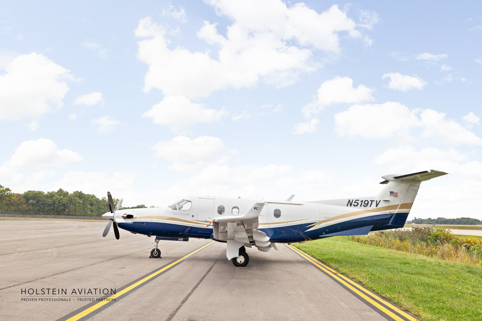 Pilatus PC12 N519TV Watermarked-2