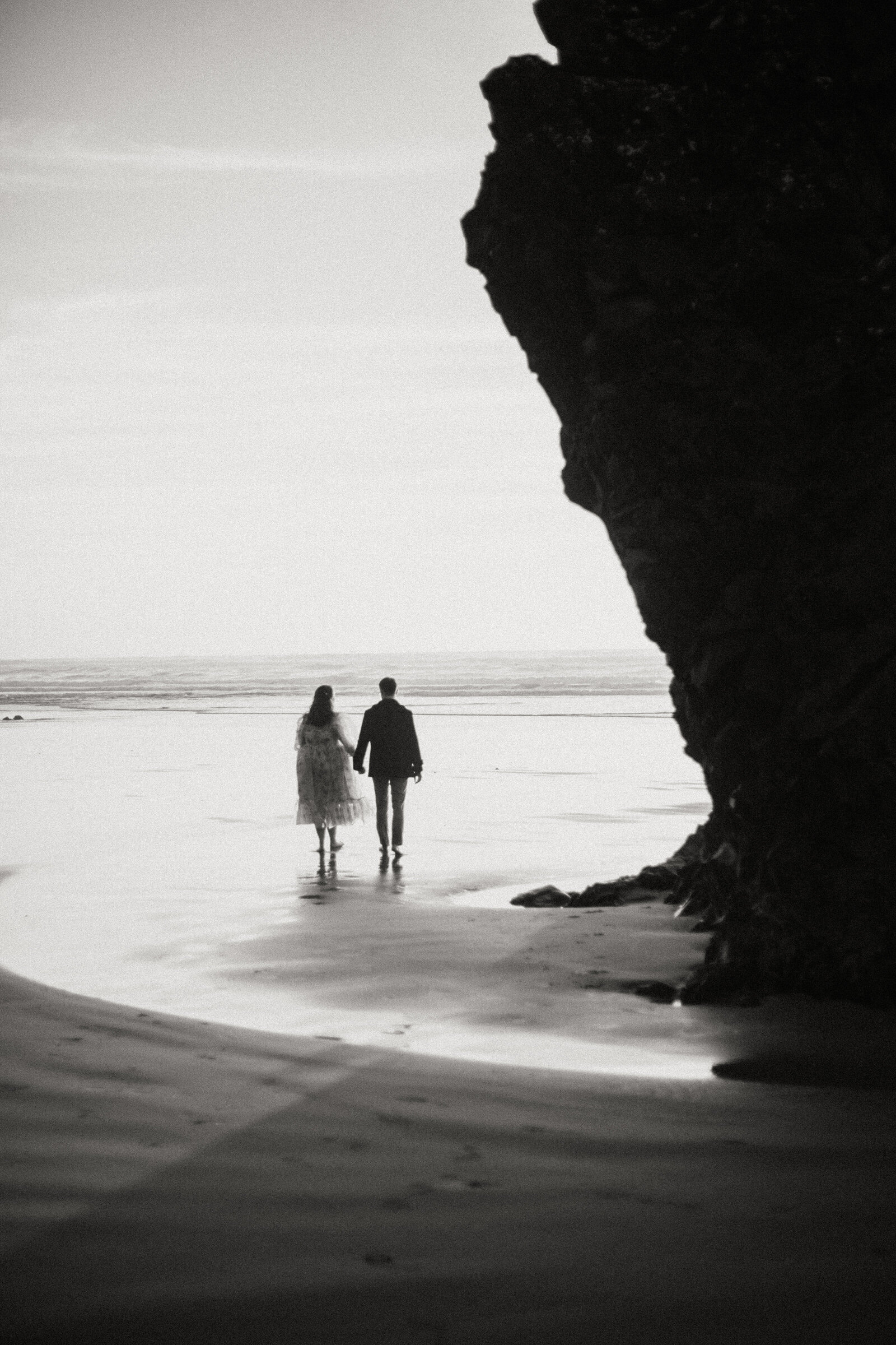 Whimsical Oregon Coast Engagement Shoot-55