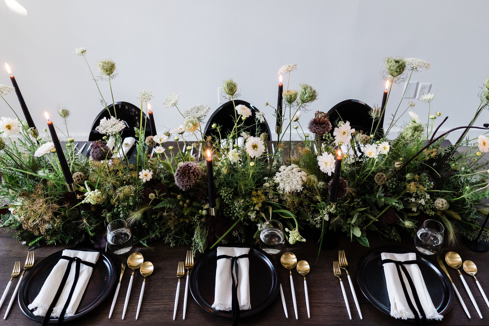 organic table setting by Madison House Florals Photo by Kismet Visuals