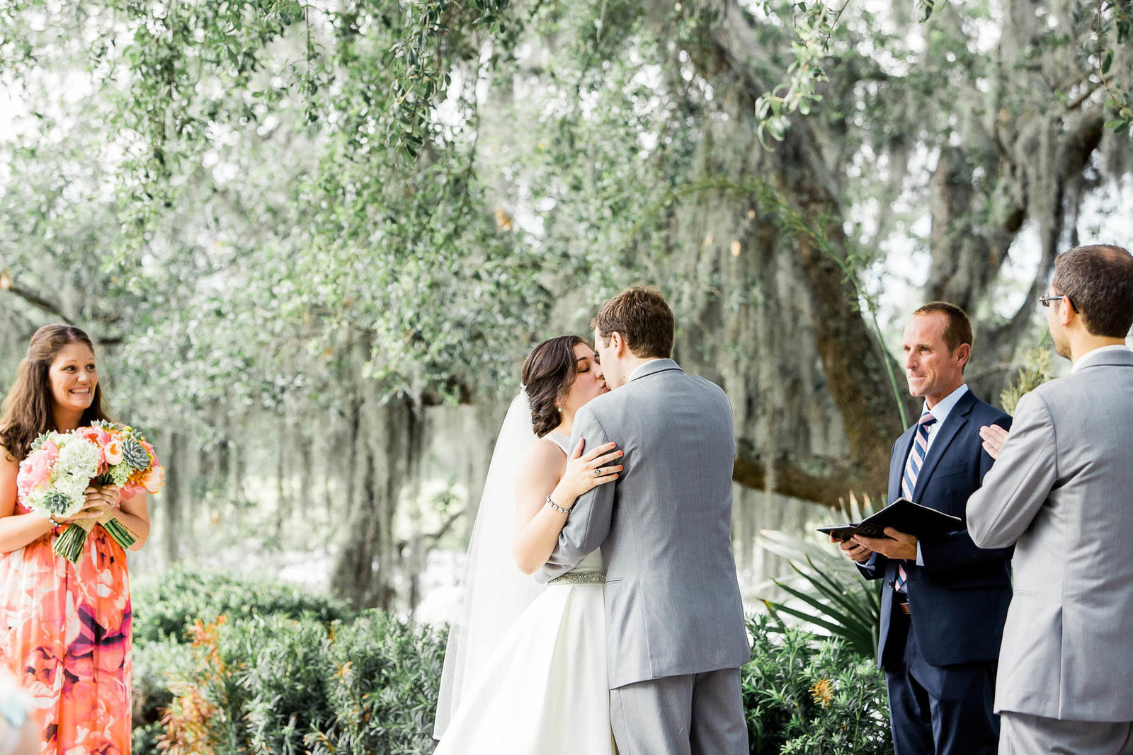 Bride and groom exchange vows, I'on Creek Club, Mt Pleasant, South Carolina