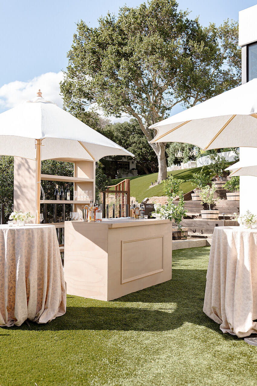 intimate-luxury-backyard-wedding-24