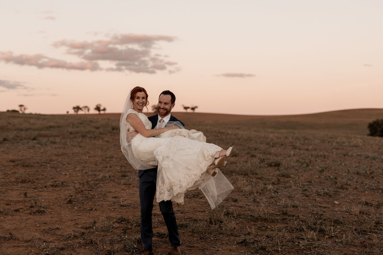 Hannah-Josh-Rexvil-Photography-Adelaide-Wedding-Photographer-640