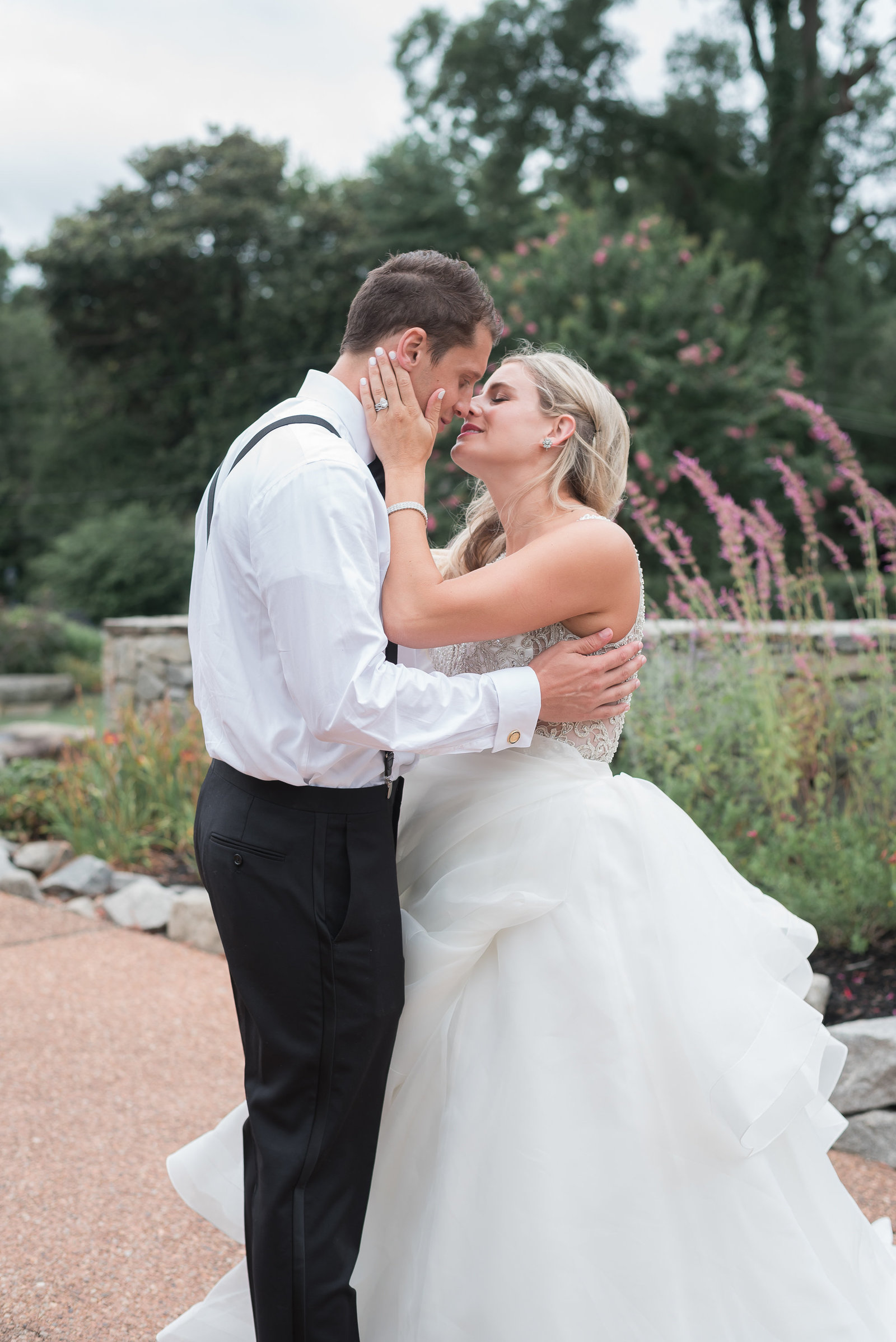 Byra-and-Nick-Willow-Oaks-Country-Club-Wedding-Melissa-Desjardins-Photography-9