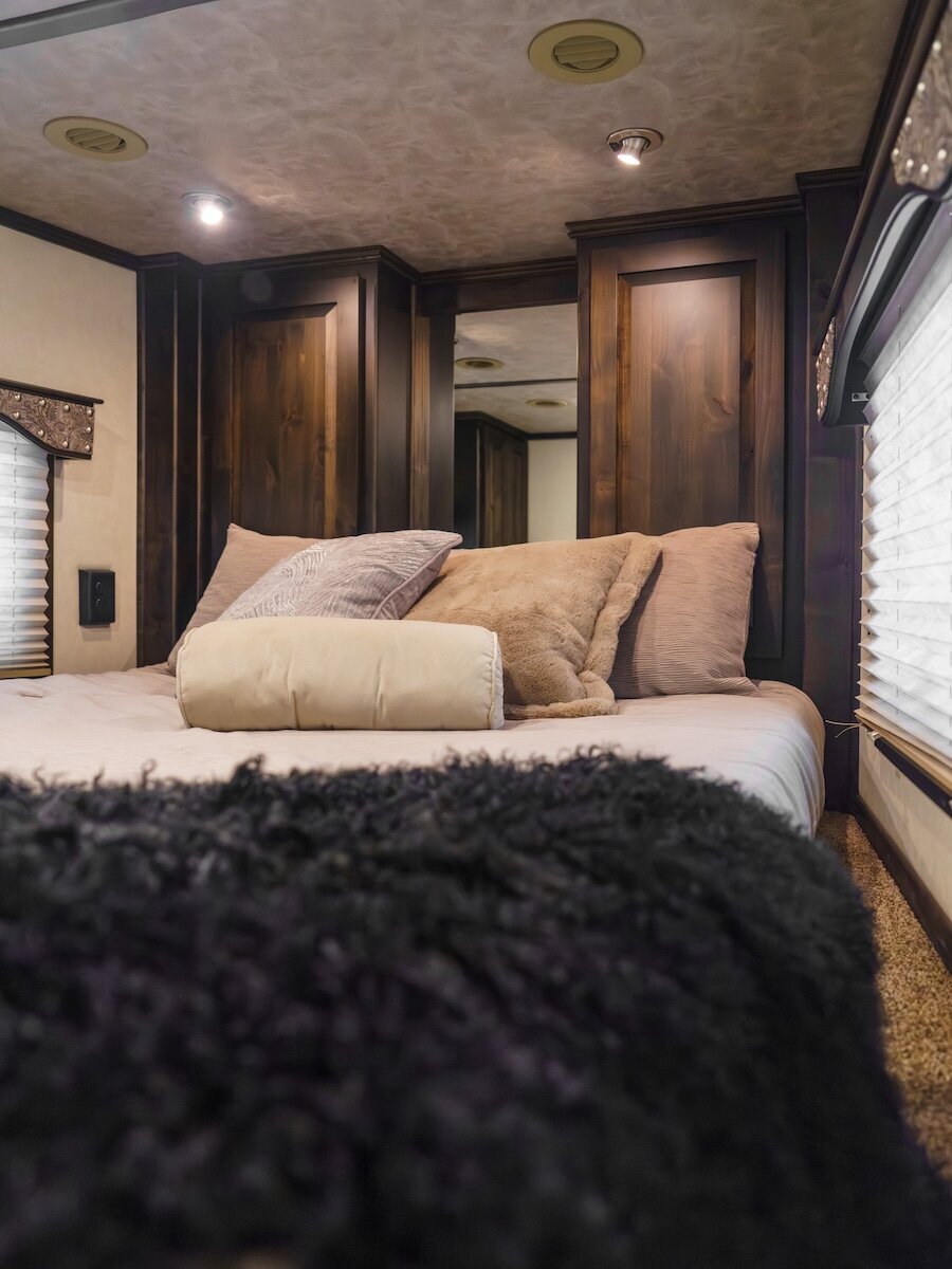 luxury-horse-trailer-5
